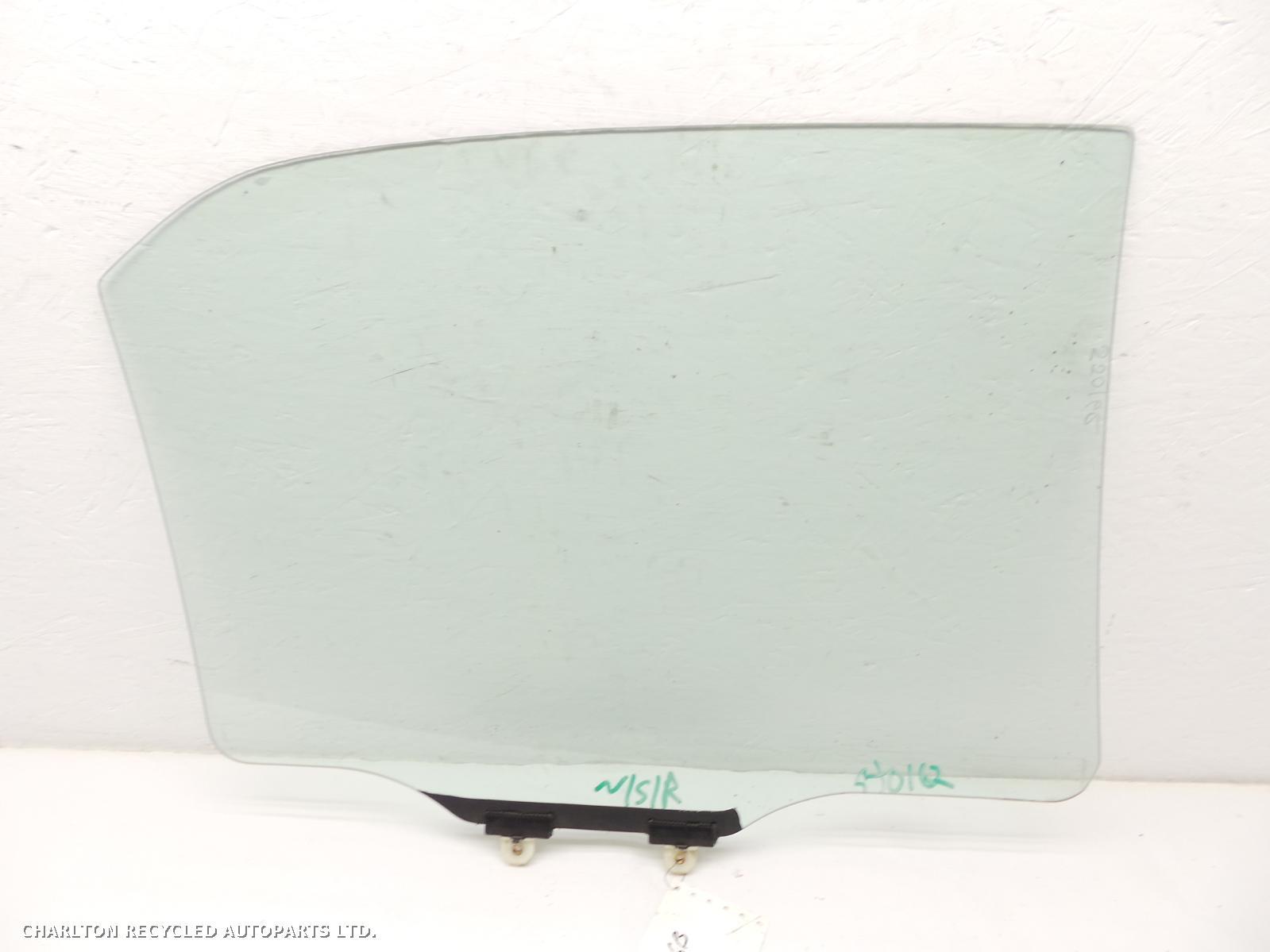 View Auto part LR Door Window MITSUBISHI LANCER 2001