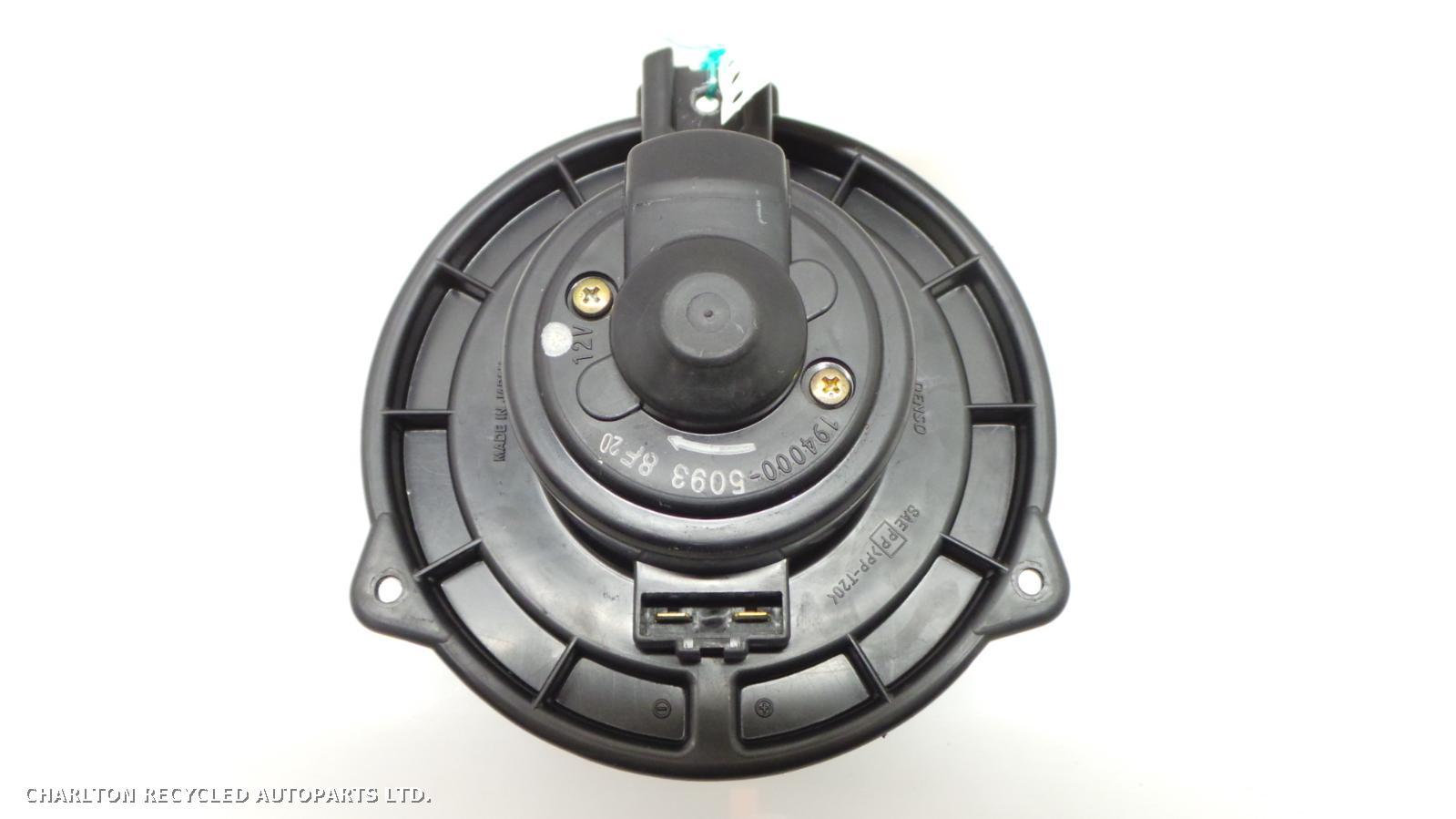 2005 MITSUBISHI SHOGUN Heater Motor/Assembly View Auto part Heater Motor/Assembly MITSUBISHI SHOGUN 2005