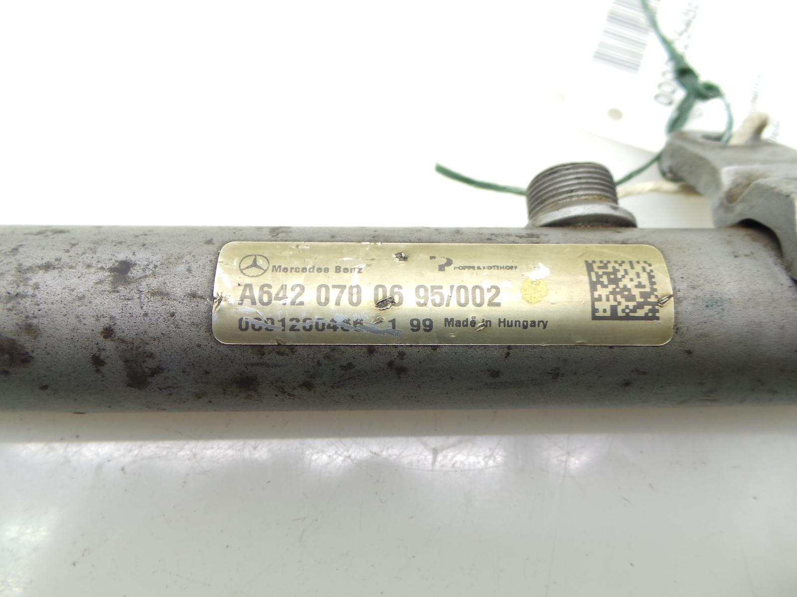 View Auto part Injection Rail JEEP GRAND CHEROKEE 2006