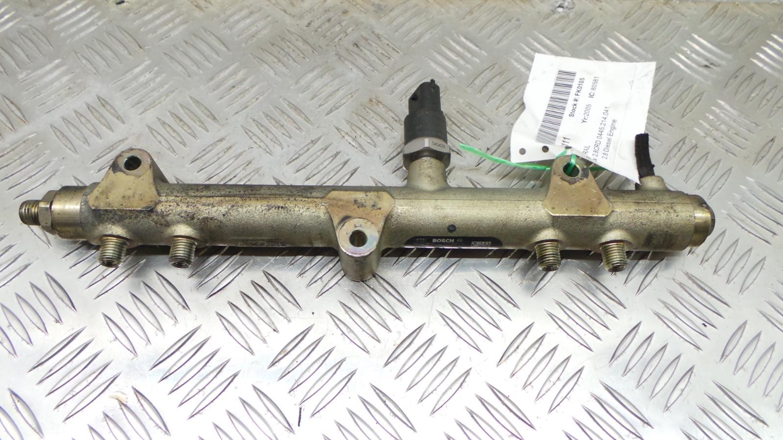 View Auto part Injection Rail CHRYSLER VOYAGER 2005
