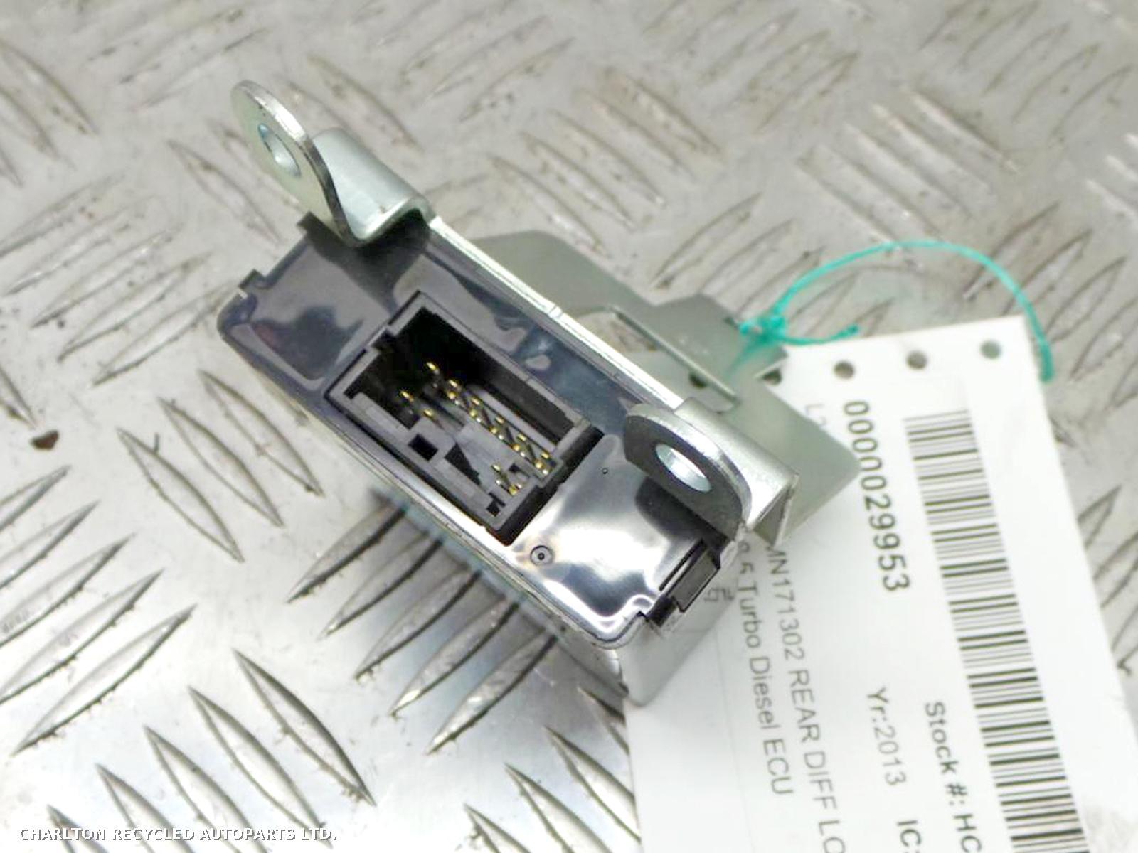 View Auto part ECU MITSUBISHI L200 2013