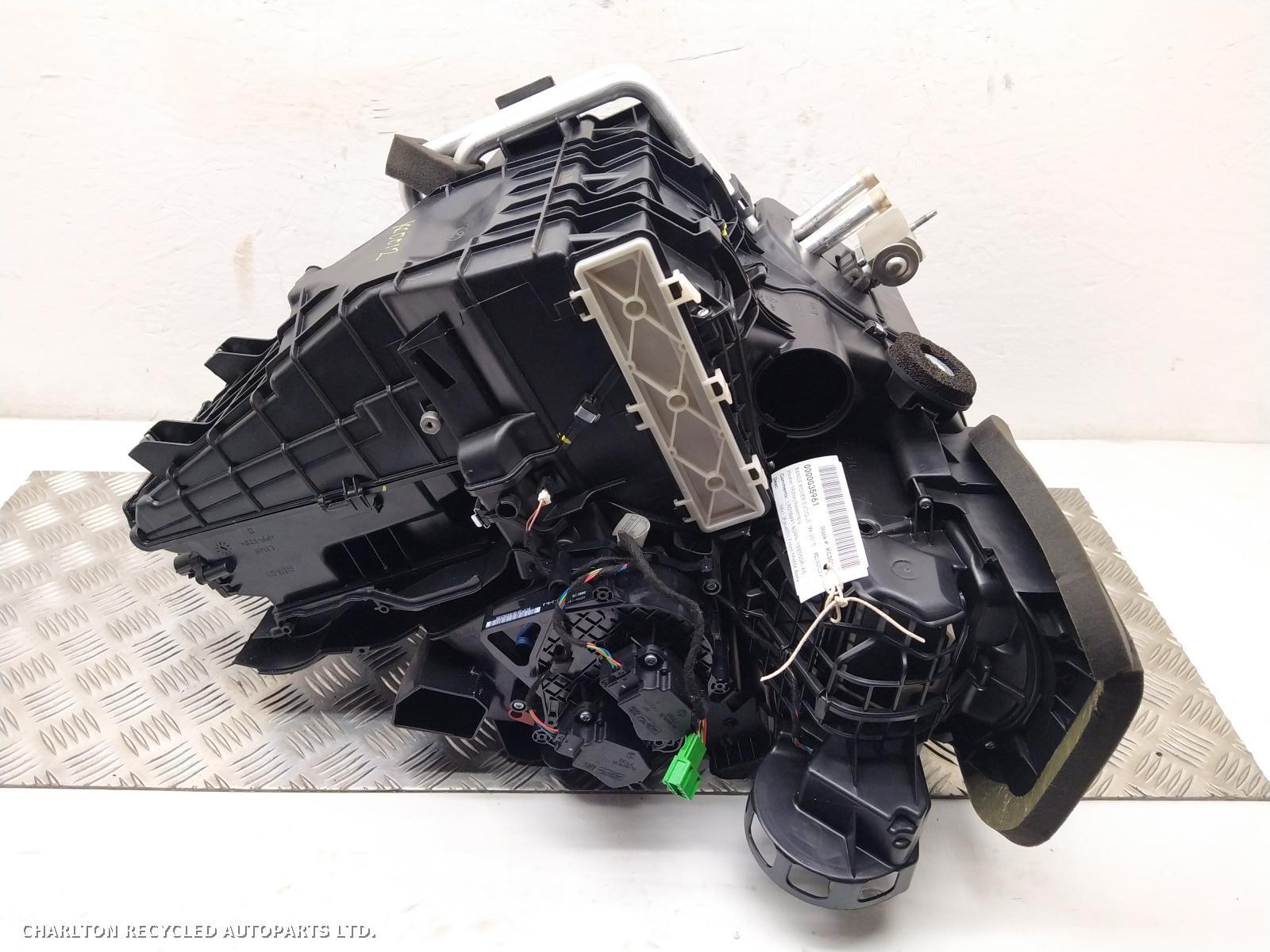 View Auto part Heater Motor/Assembly LAND ROVER RANGE ROVER EVOQUE 2015