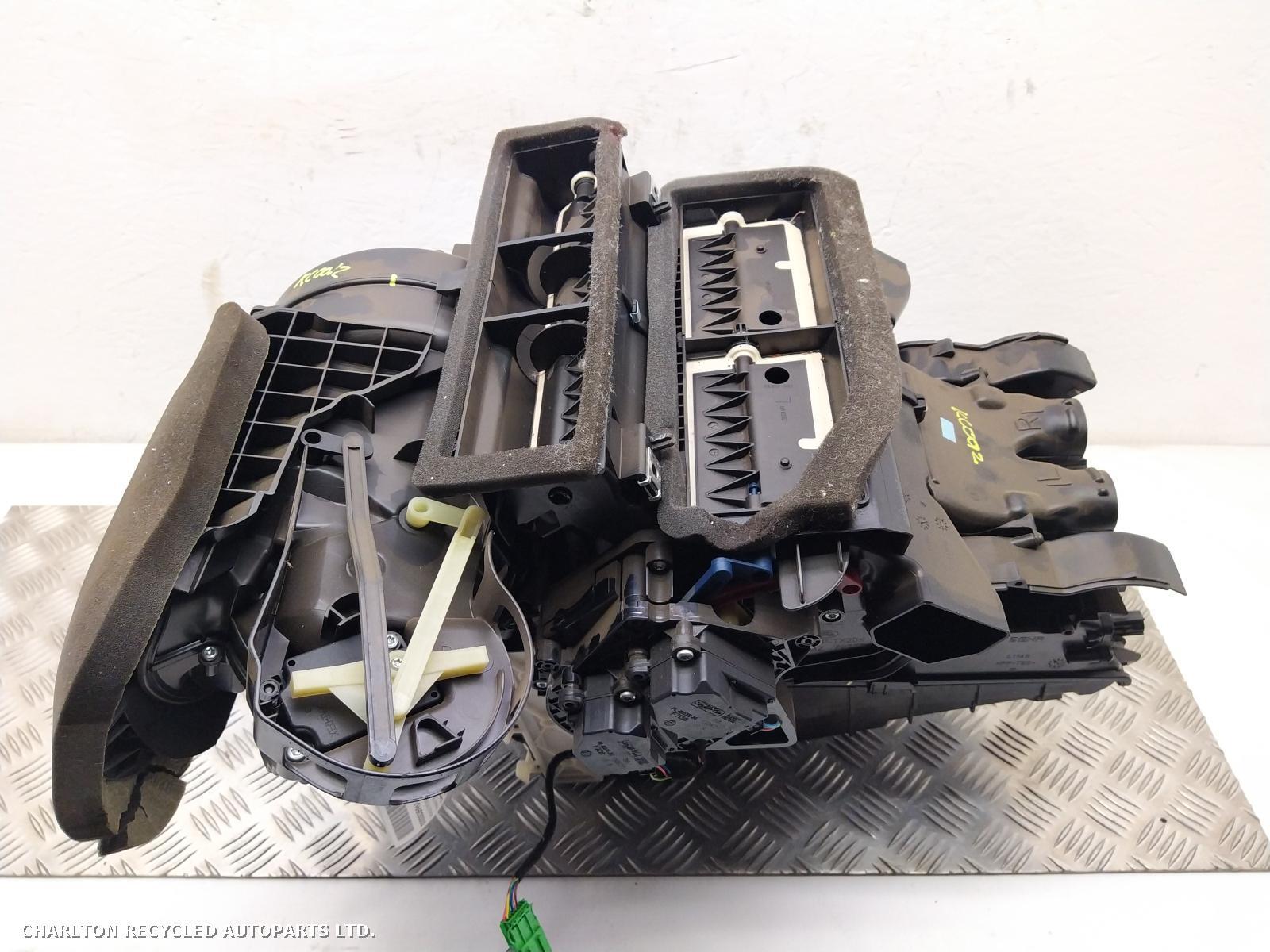 View Auto part Heater Motor/Assembly LAND ROVER RANGE ROVER EVOQUE 2015