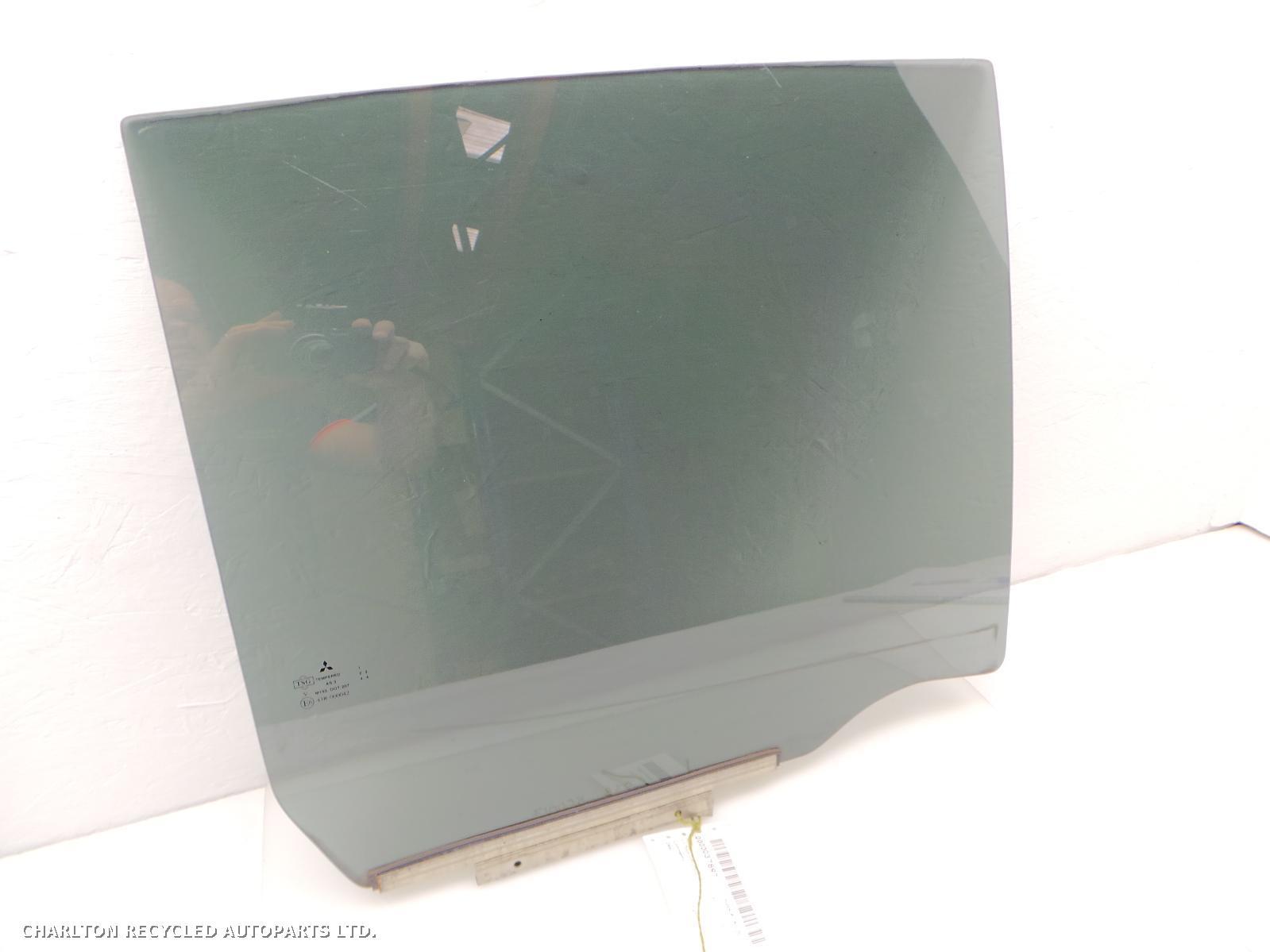 View Auto part RR Door Window MITSUBISHI L200 2008