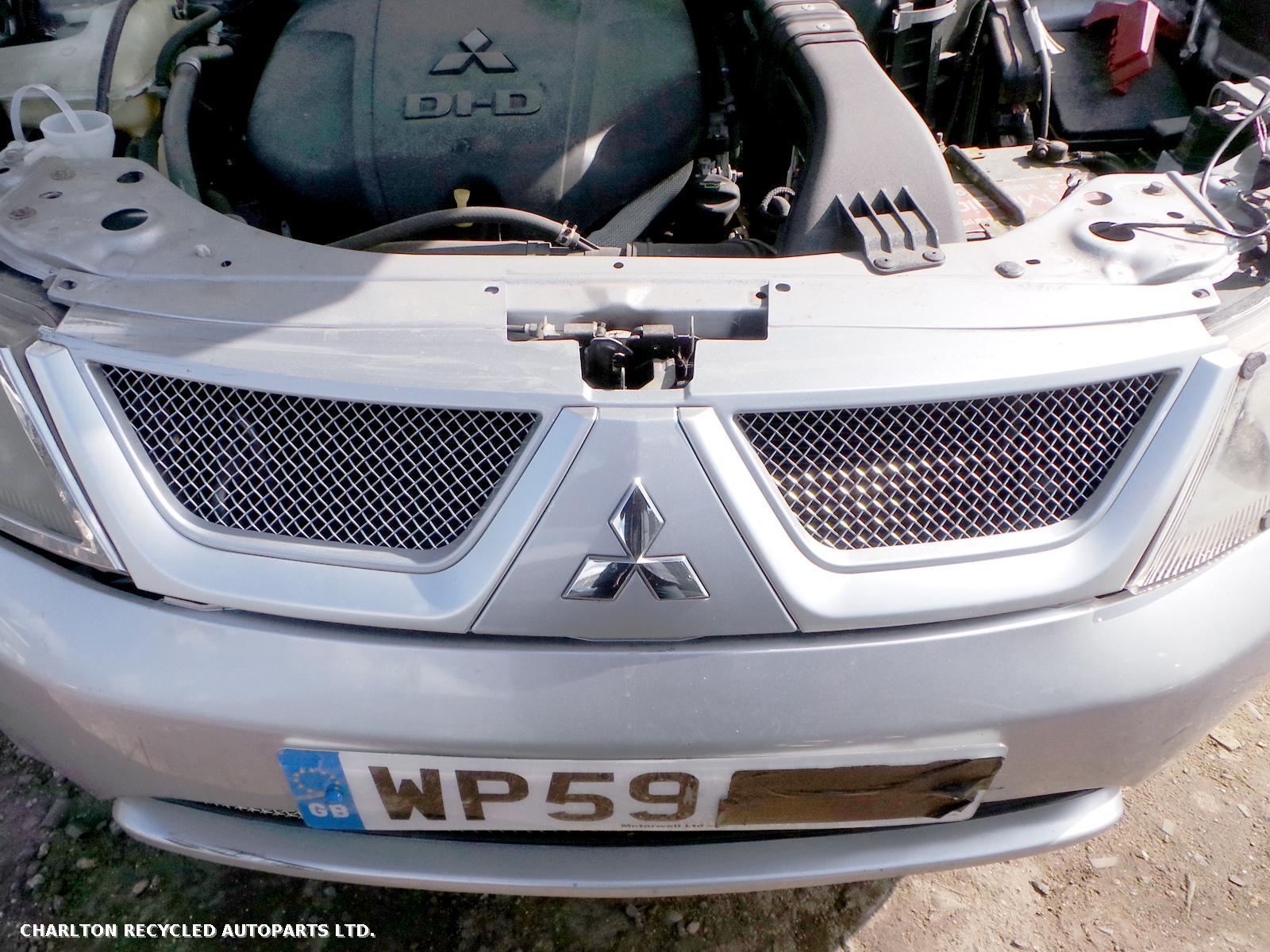 View Auto part Grille MITSUBISHI OUTLANDER 2010