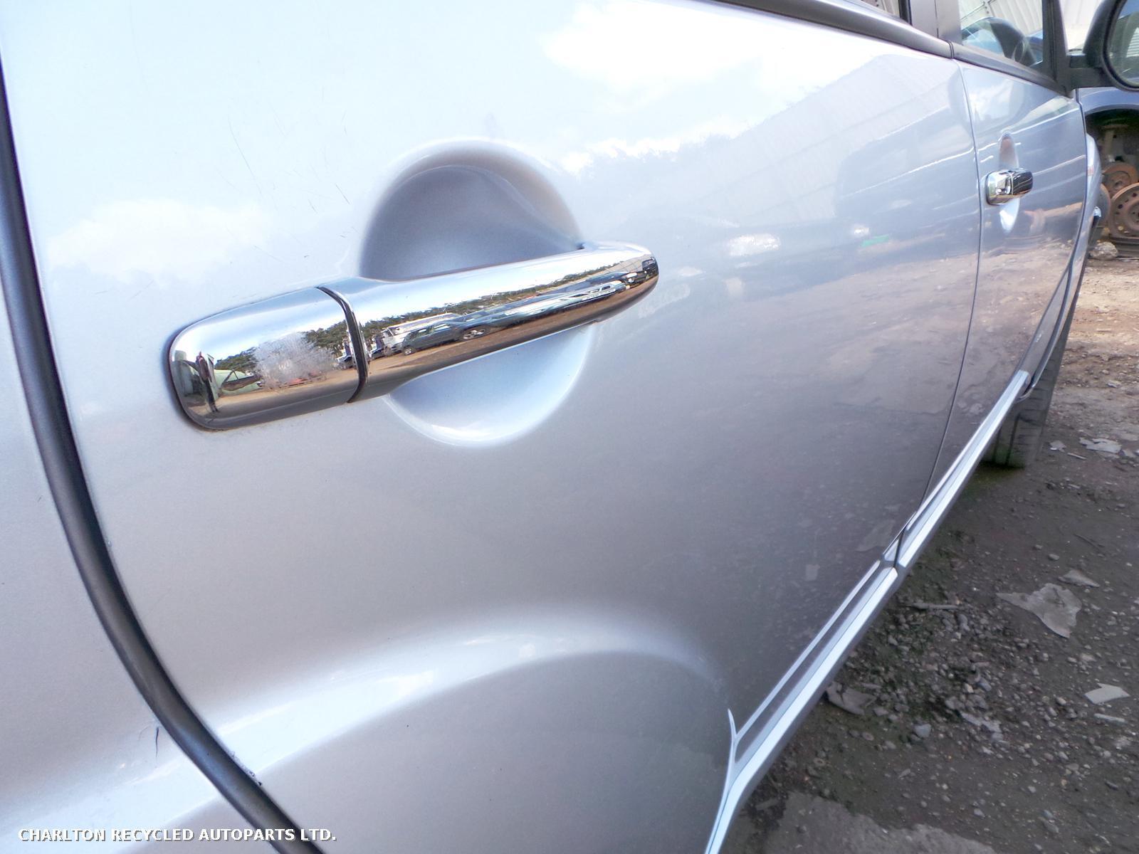 View Auto part R Rear Door MITSUBISHI OUTLANDER 2010