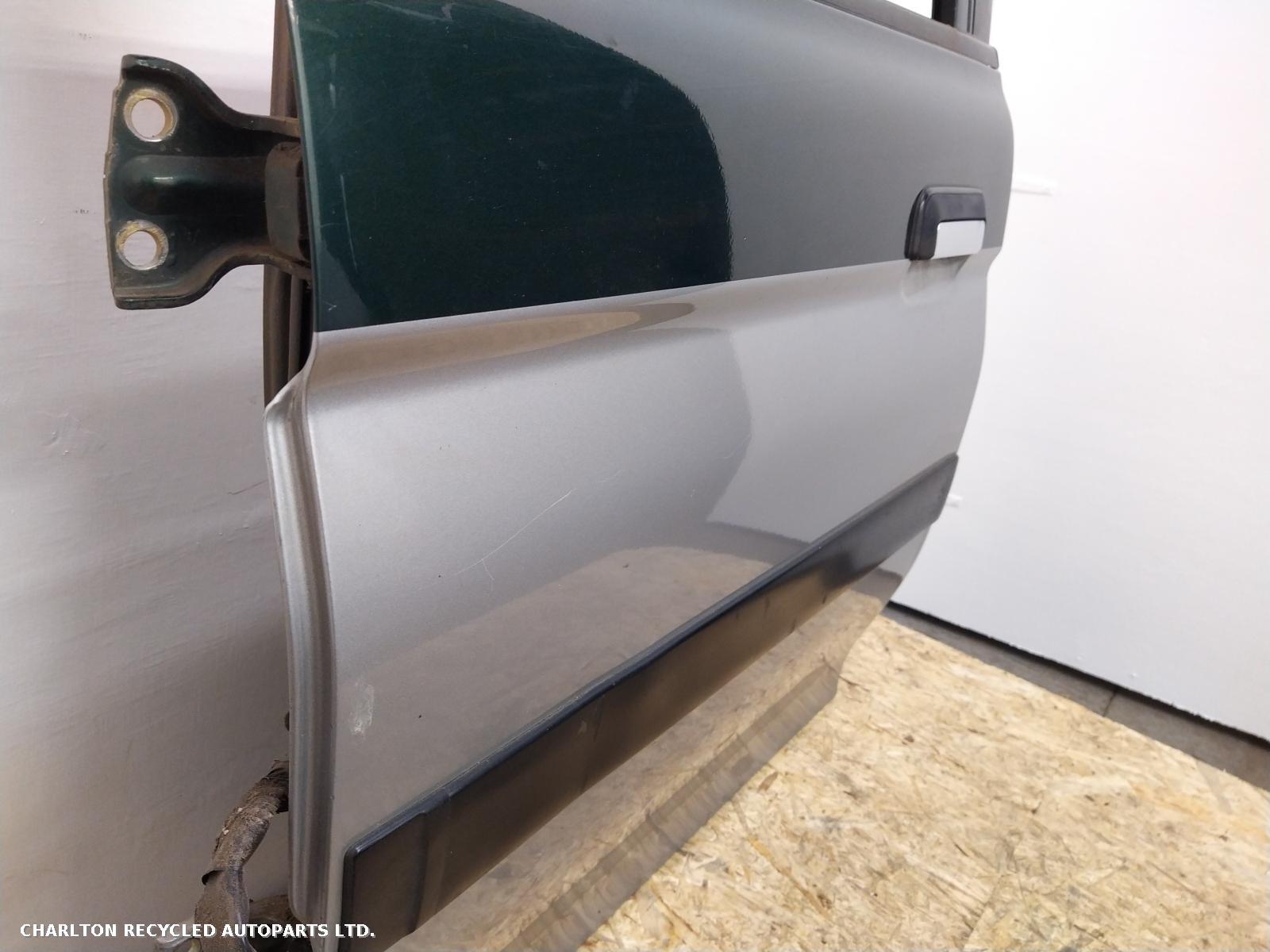 View Auto part L Rear Door MITSUBISHI L200 2004