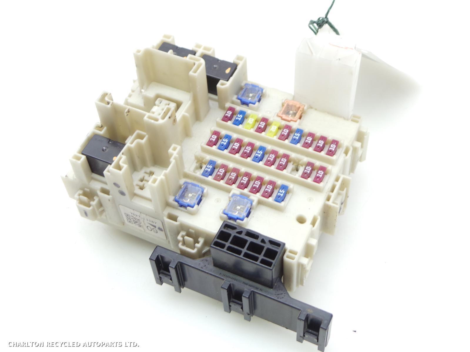 View Auto part Fuse Box ISUZU D-MAX 2018