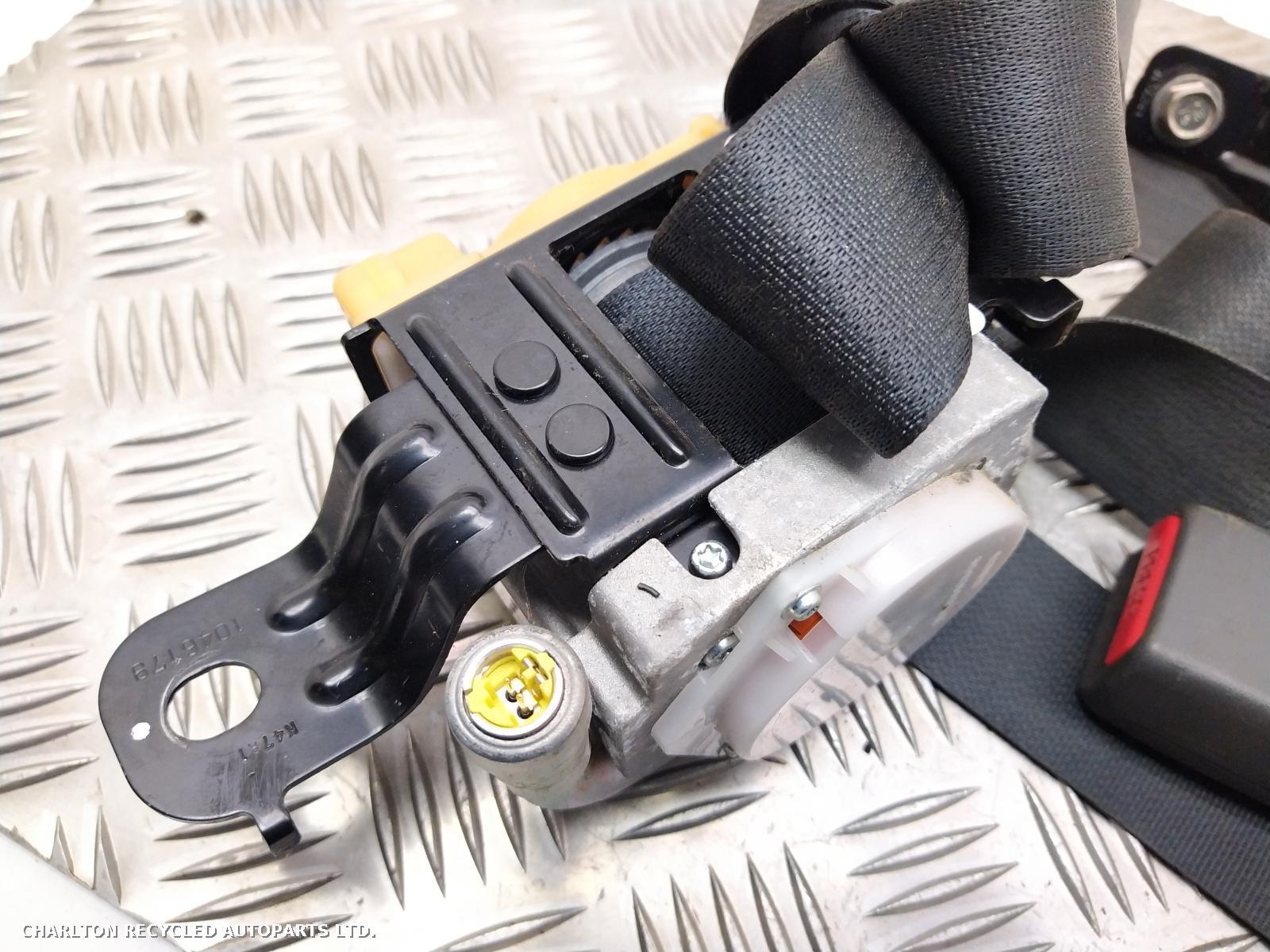 View Auto part Seat Belt NISSAN NAVARA 2015