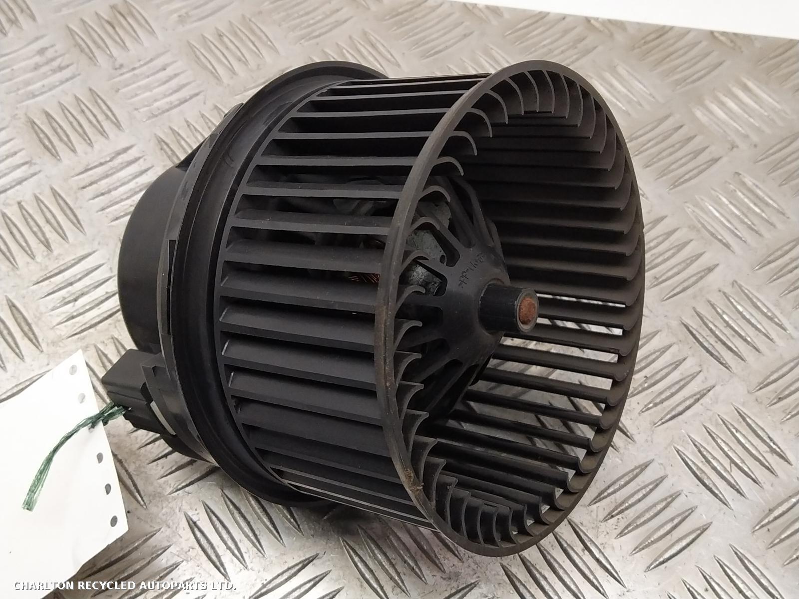 View Auto part Heater Motor/Assembly FORD KUGA 2009