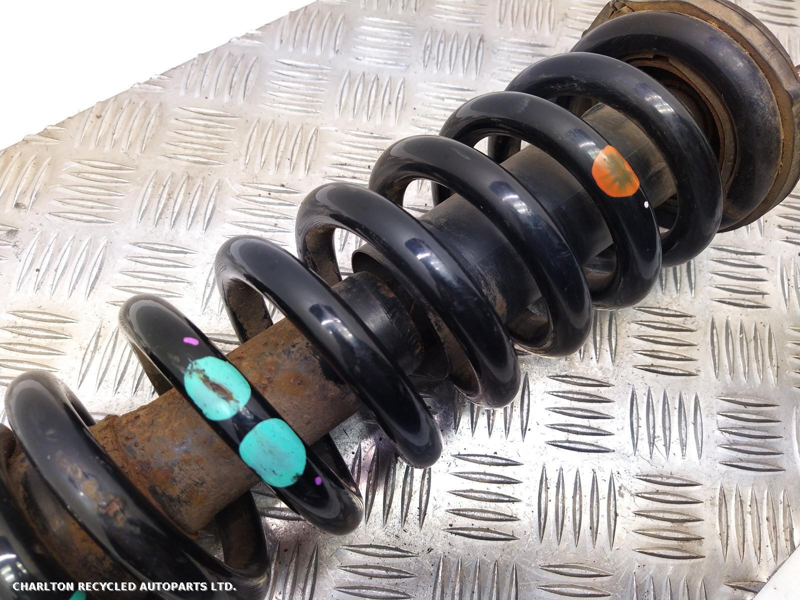 View Auto part LF Strut ISUZU D-MAX 2015
