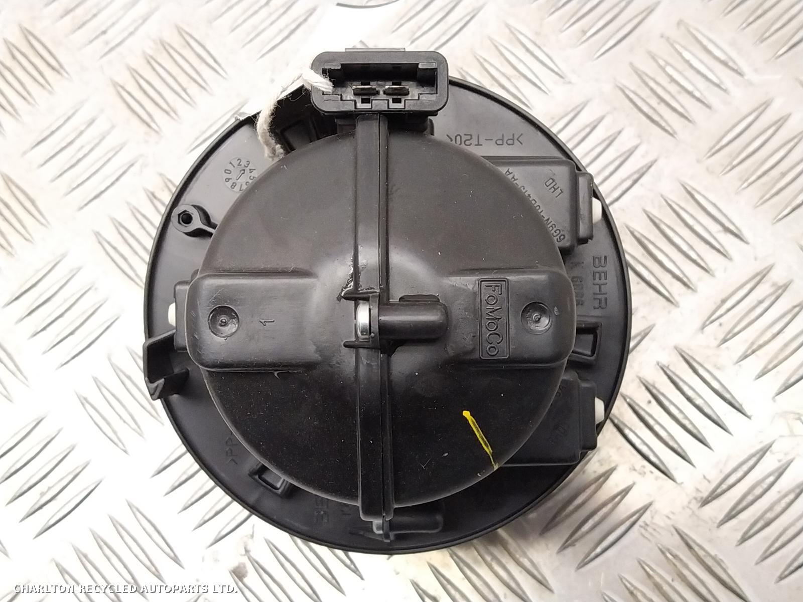 View Auto part Heater Motor/Assembly LAND ROVER RANGE ROVER EVOQUE 2015