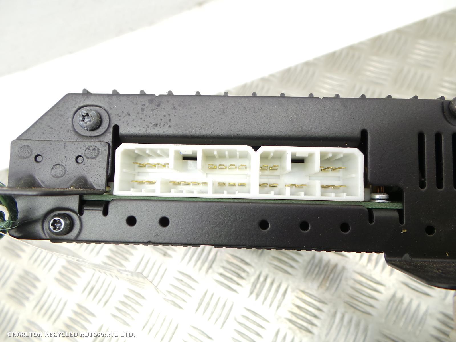 View Auto part Amplifier Unit JEEP GRAND CHEROKEE 2002