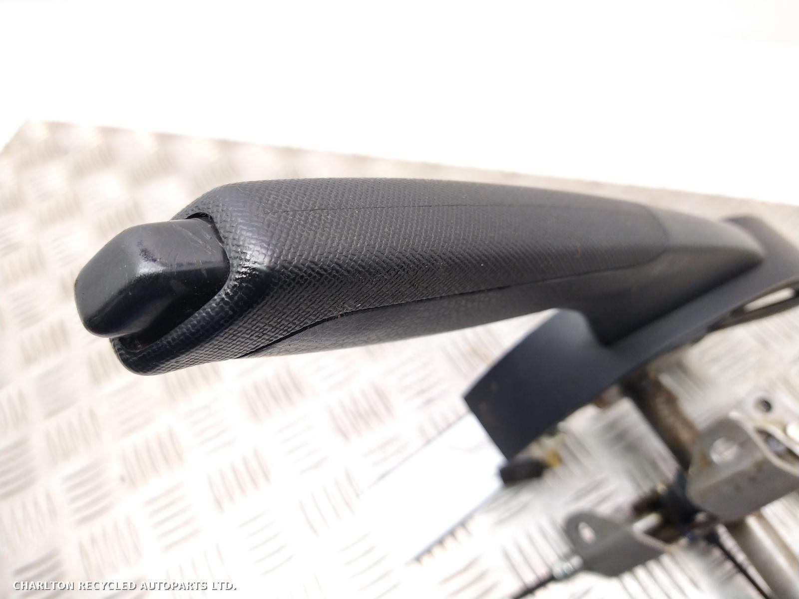 View Auto part Handbrake Lever/Button/Assembly ISUZU D-MAX 2017