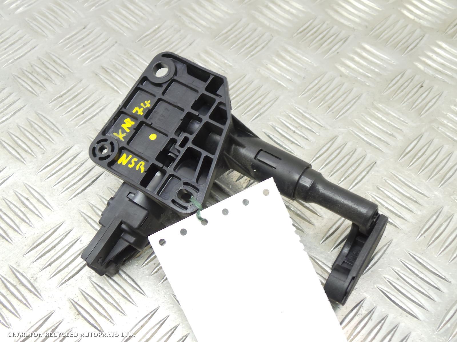 View Auto part L Quarter Window Motor CHRYSLER VOYAGER 2008