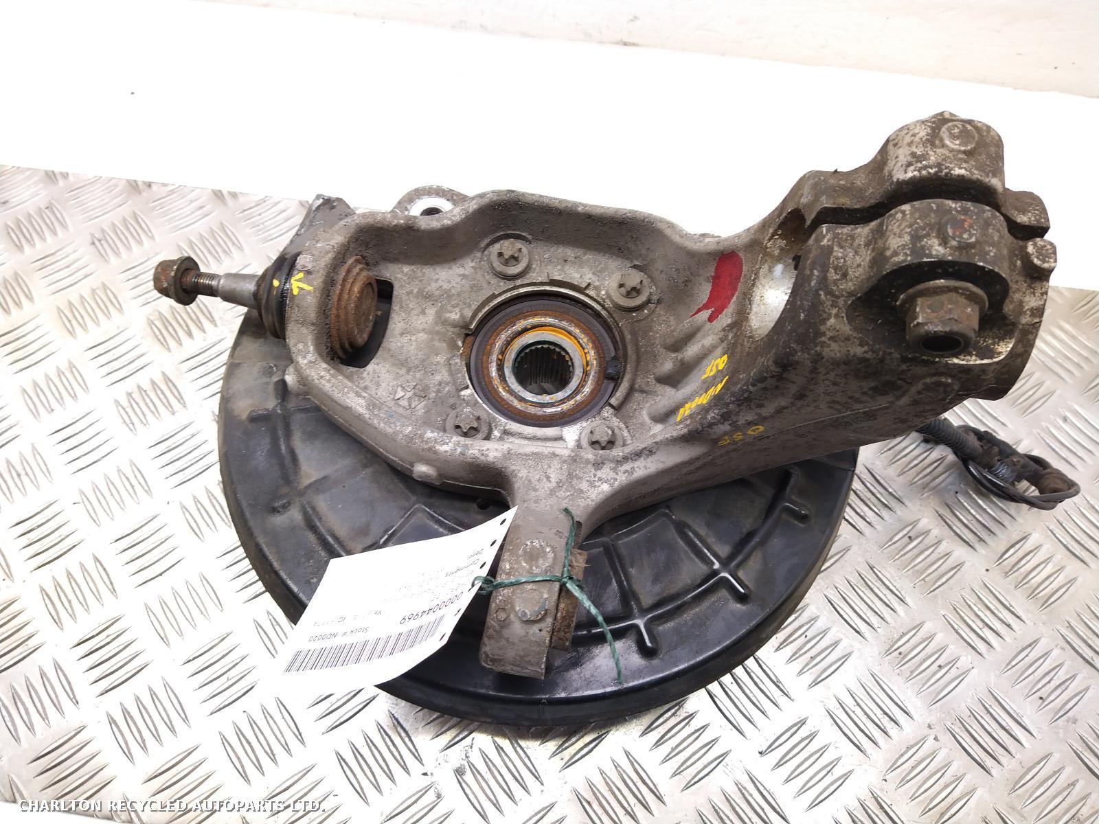 2014 JEEP CHEROKEE RF Hub/Stub Axle Assembly View Auto part RF Hub/Stub Axle Assembly JEEP CHEROKEE 2014