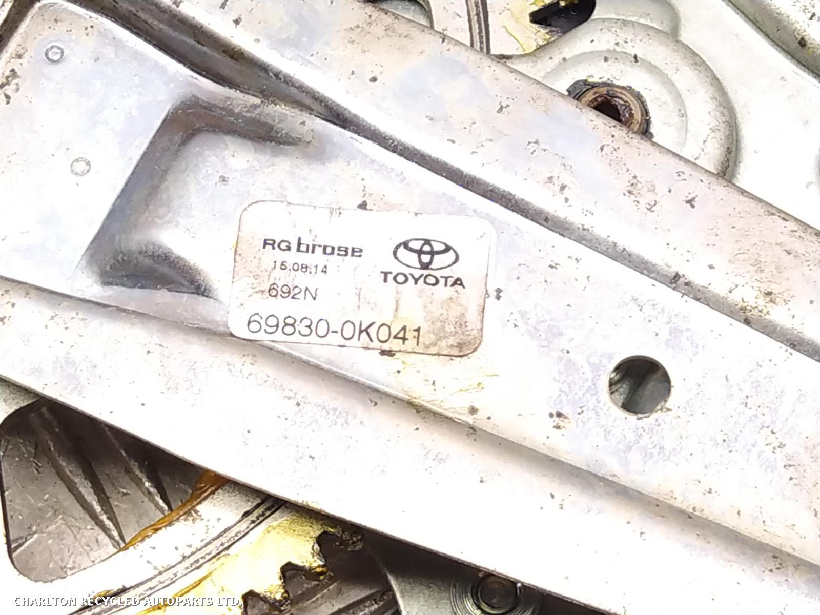 View Auto part RR Window Regulator TOYOTA HILUX 2014