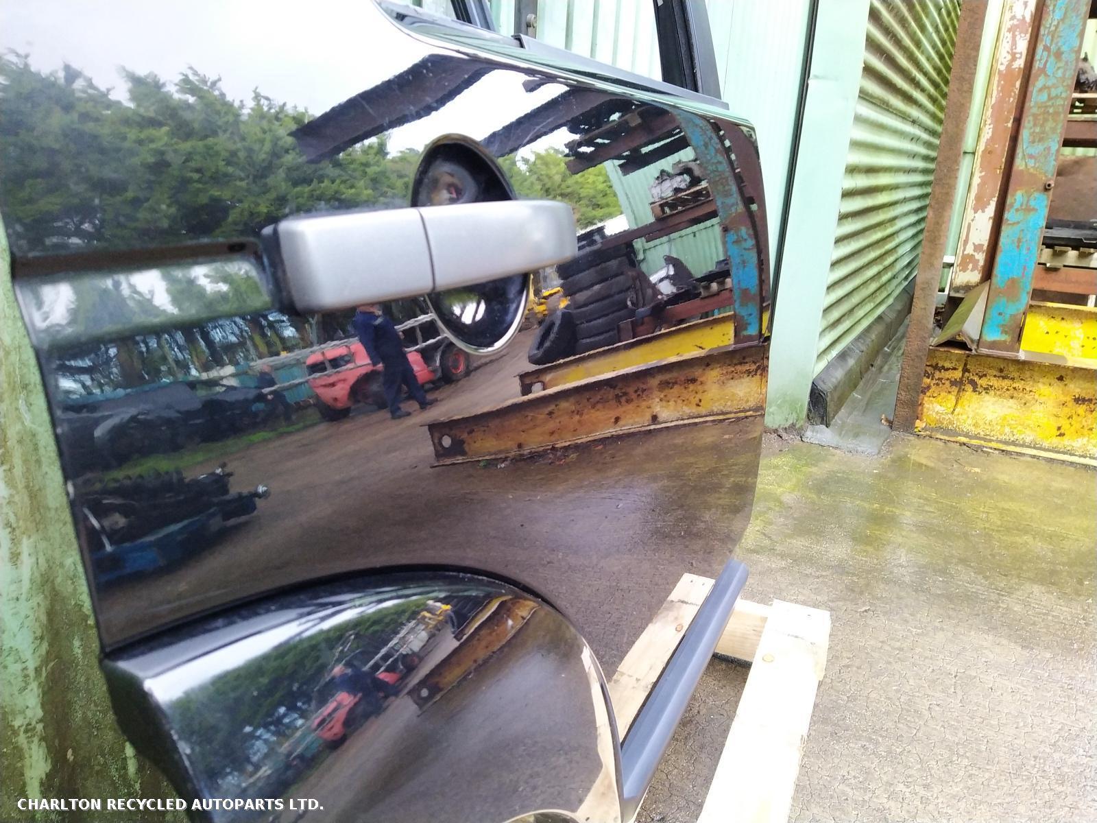 View Auto part R Rear Door LAND ROVER DISCOVERY 2011