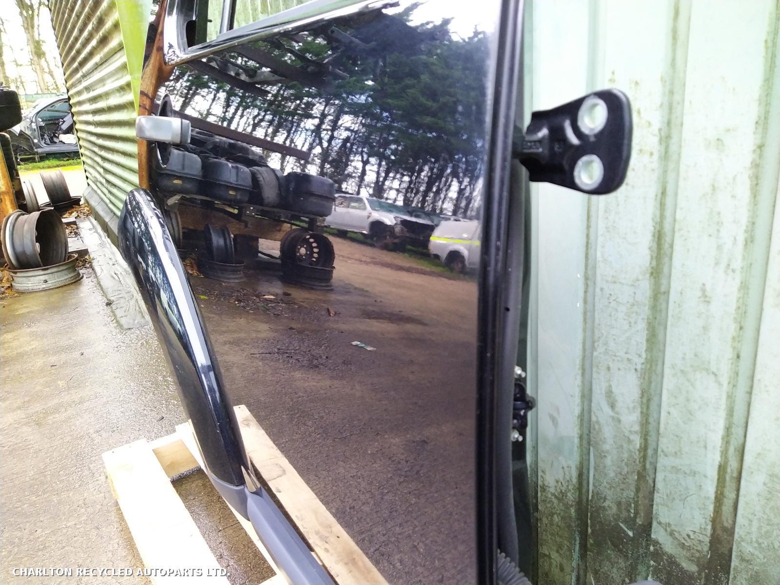 View Auto part R Rear Door LAND ROVER DISCOVERY 2011