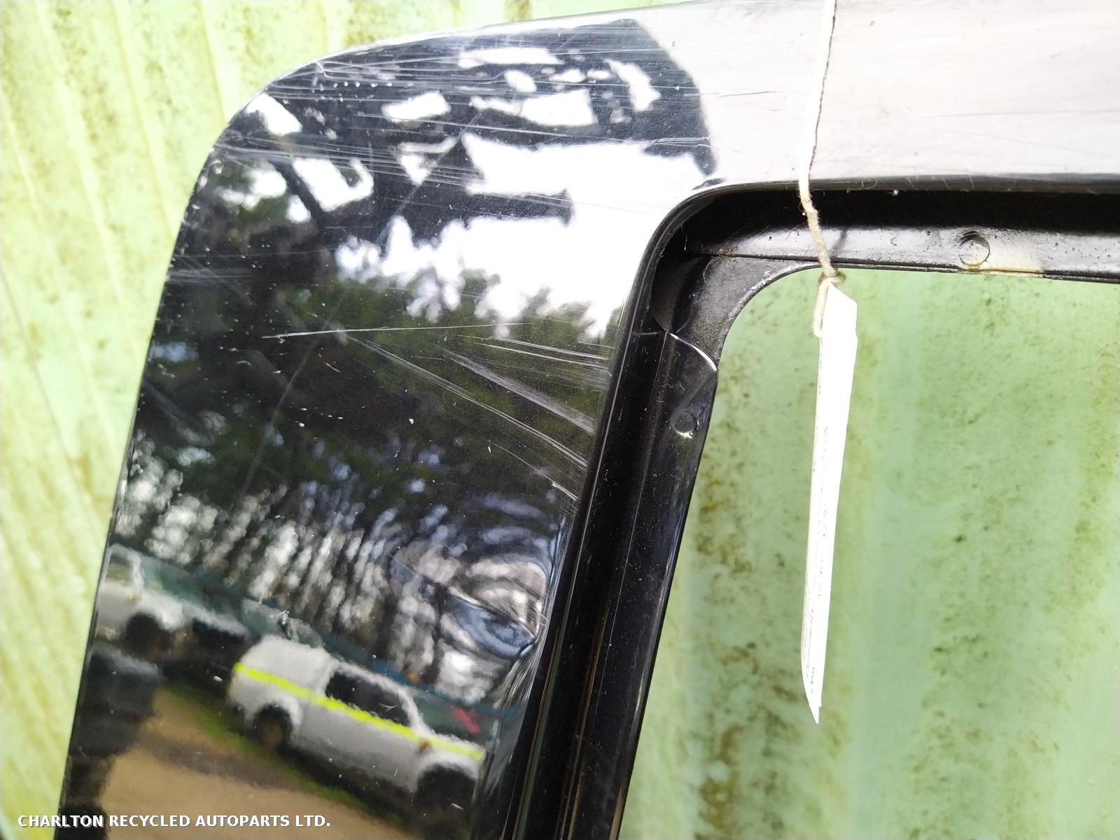 View Auto part R Rear Door LAND ROVER DISCOVERY 2011