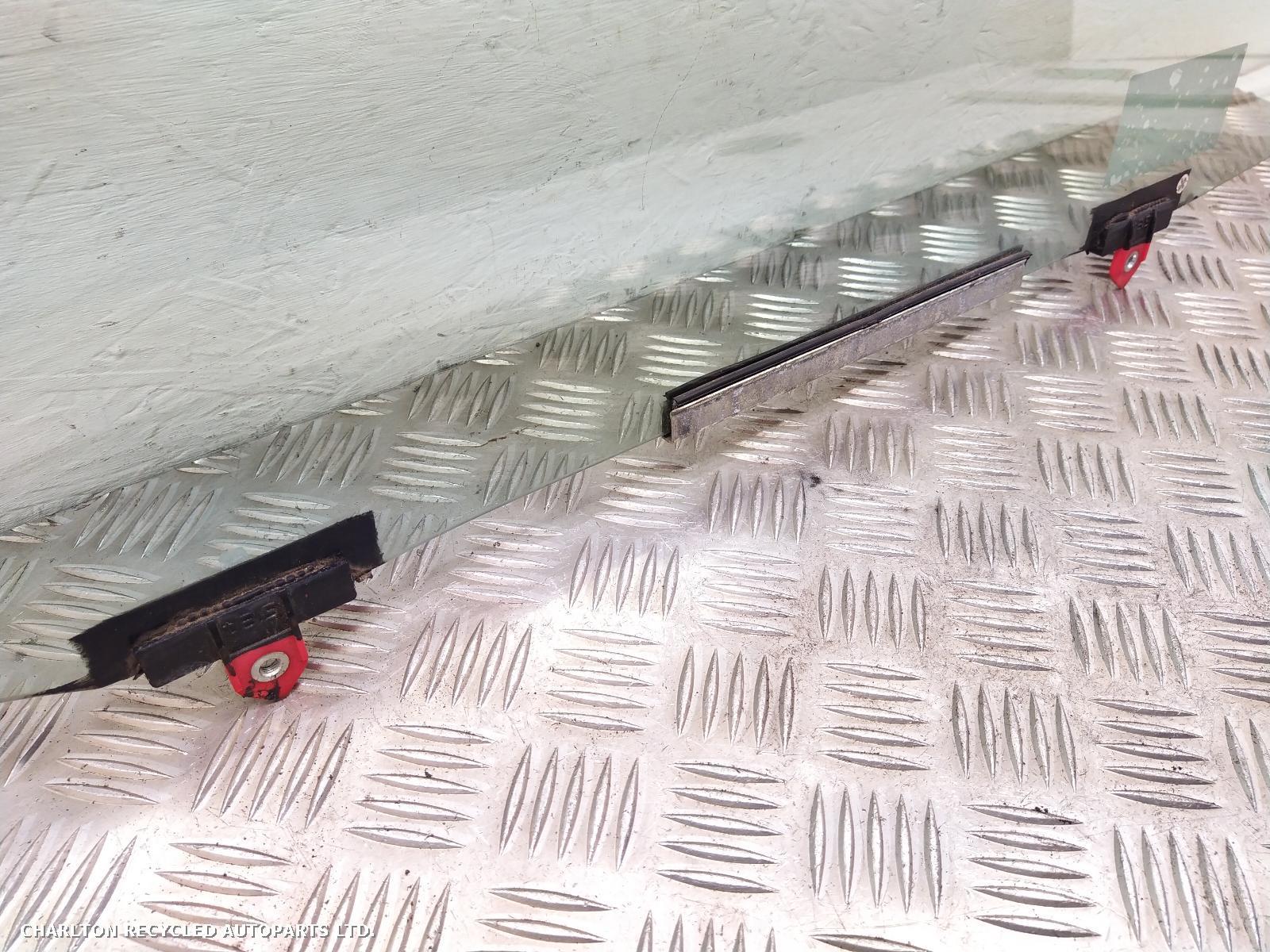 View Auto part LF Door Window TOYOTA HILUX 2018