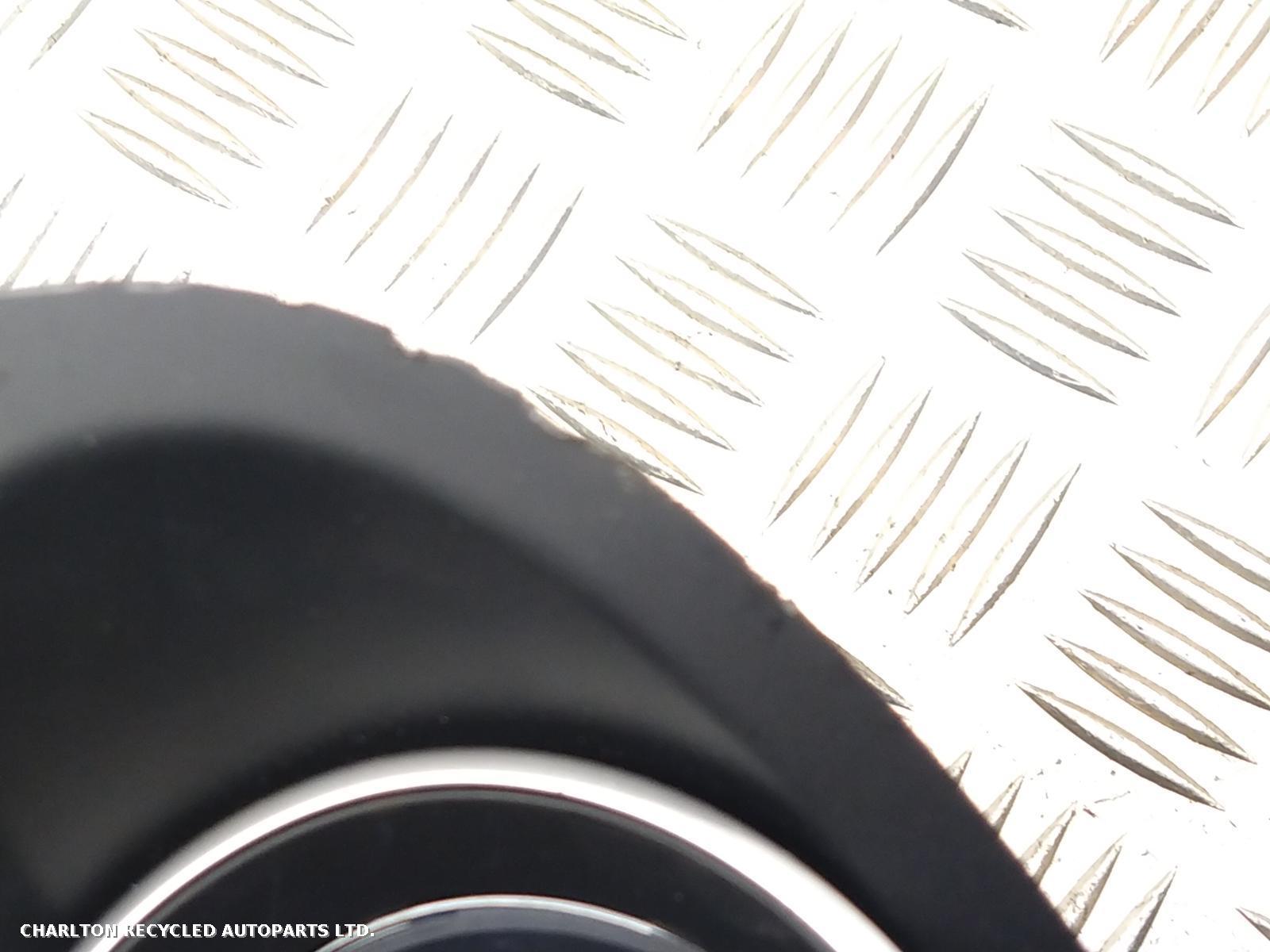 View Auto part Speedometer LAND ROVER RANGE ROVER EVOQUE 2015