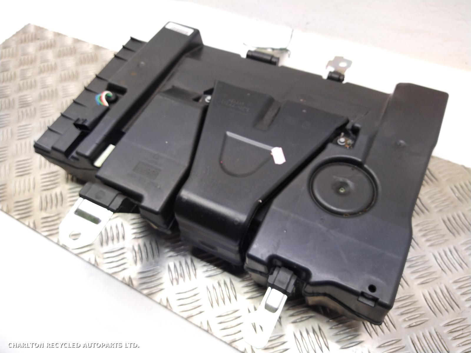 View Auto part Loud Speakers LAND ROVER RANGE ROVER EVOQUE 2015