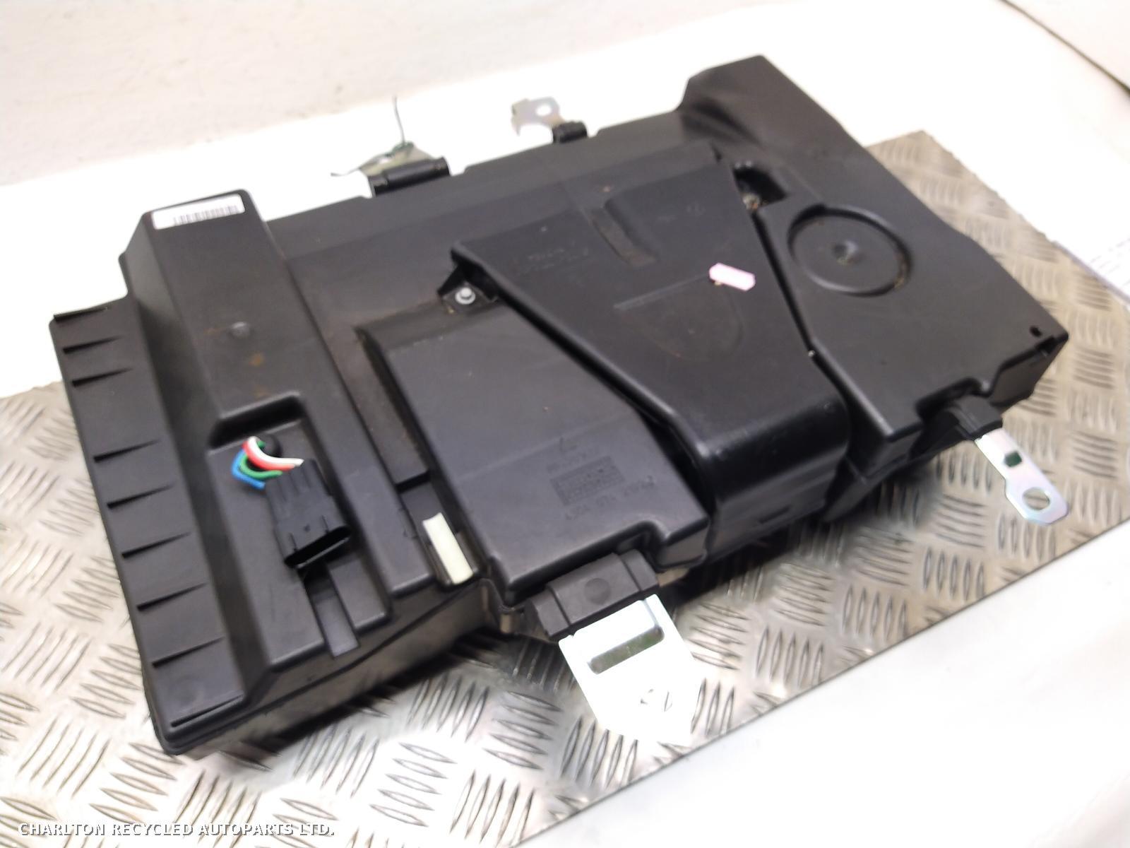 View Auto part Loud Speakers LAND ROVER RANGE ROVER EVOQUE 2015