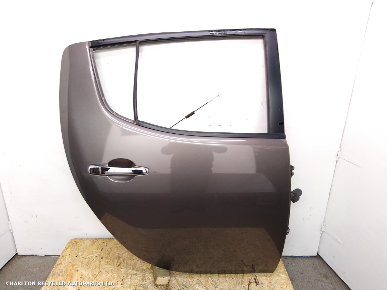 View Auto part R Rear Door MITSUBISHI L200 2014