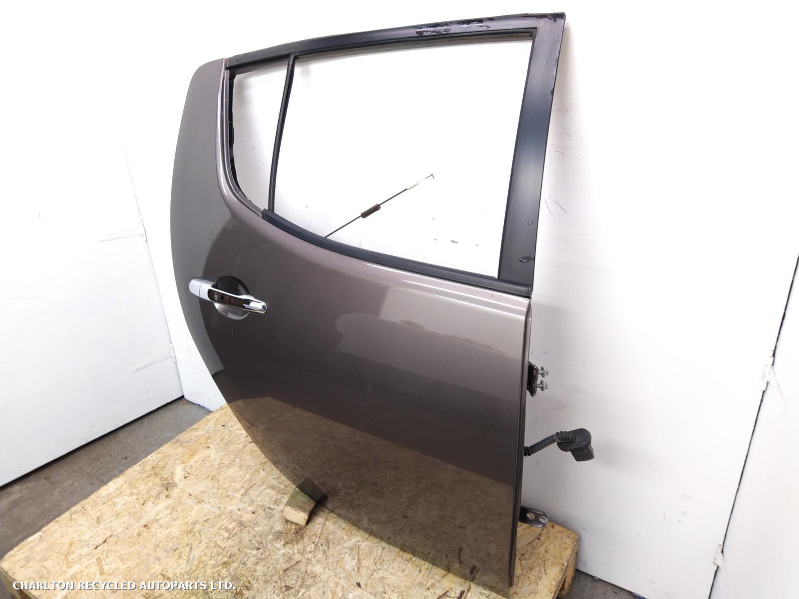 View Auto part R Rear Door MITSUBISHI L200 2014