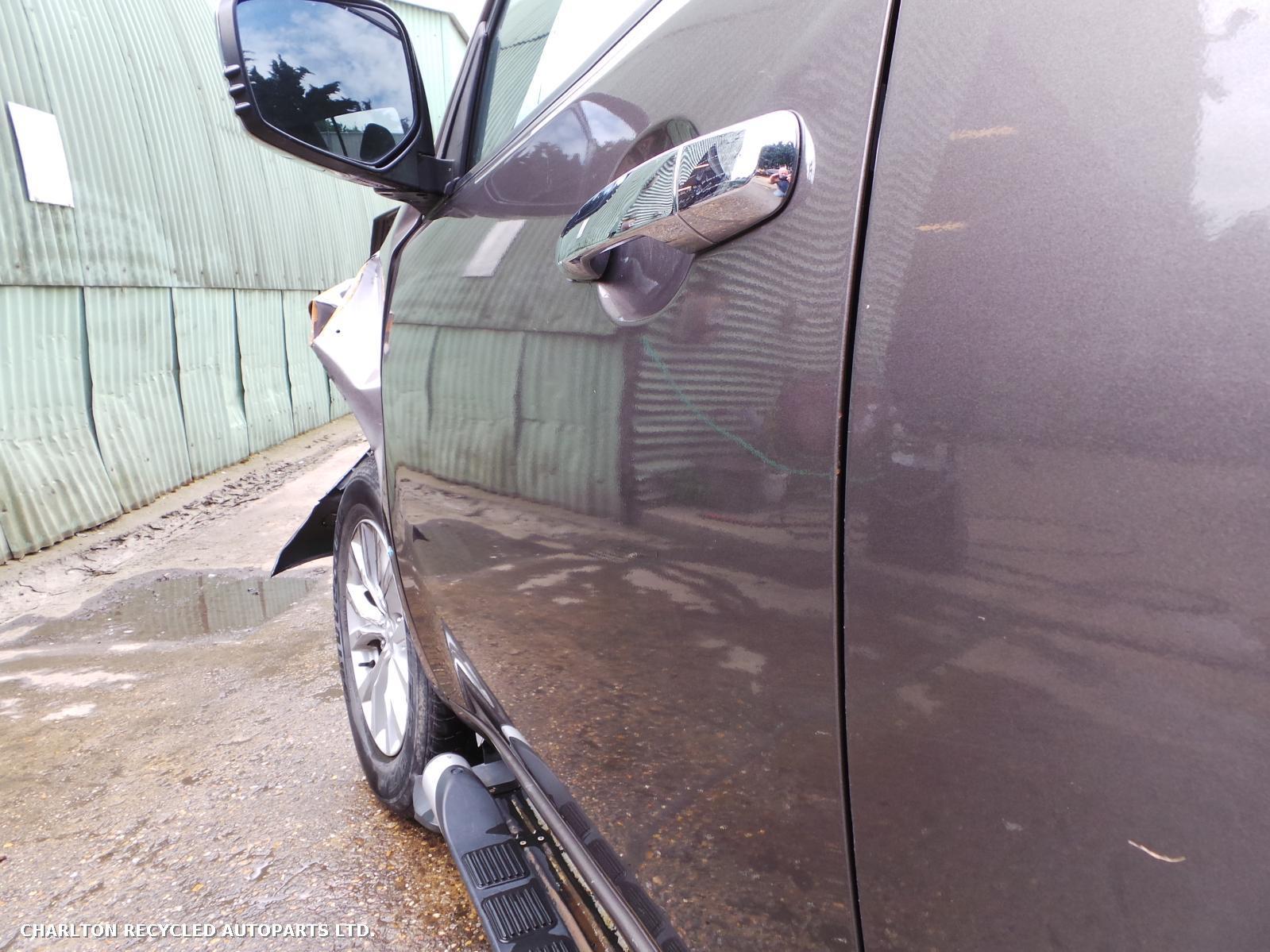 View Auto part L Front Door MITSUBISHI L200 2014