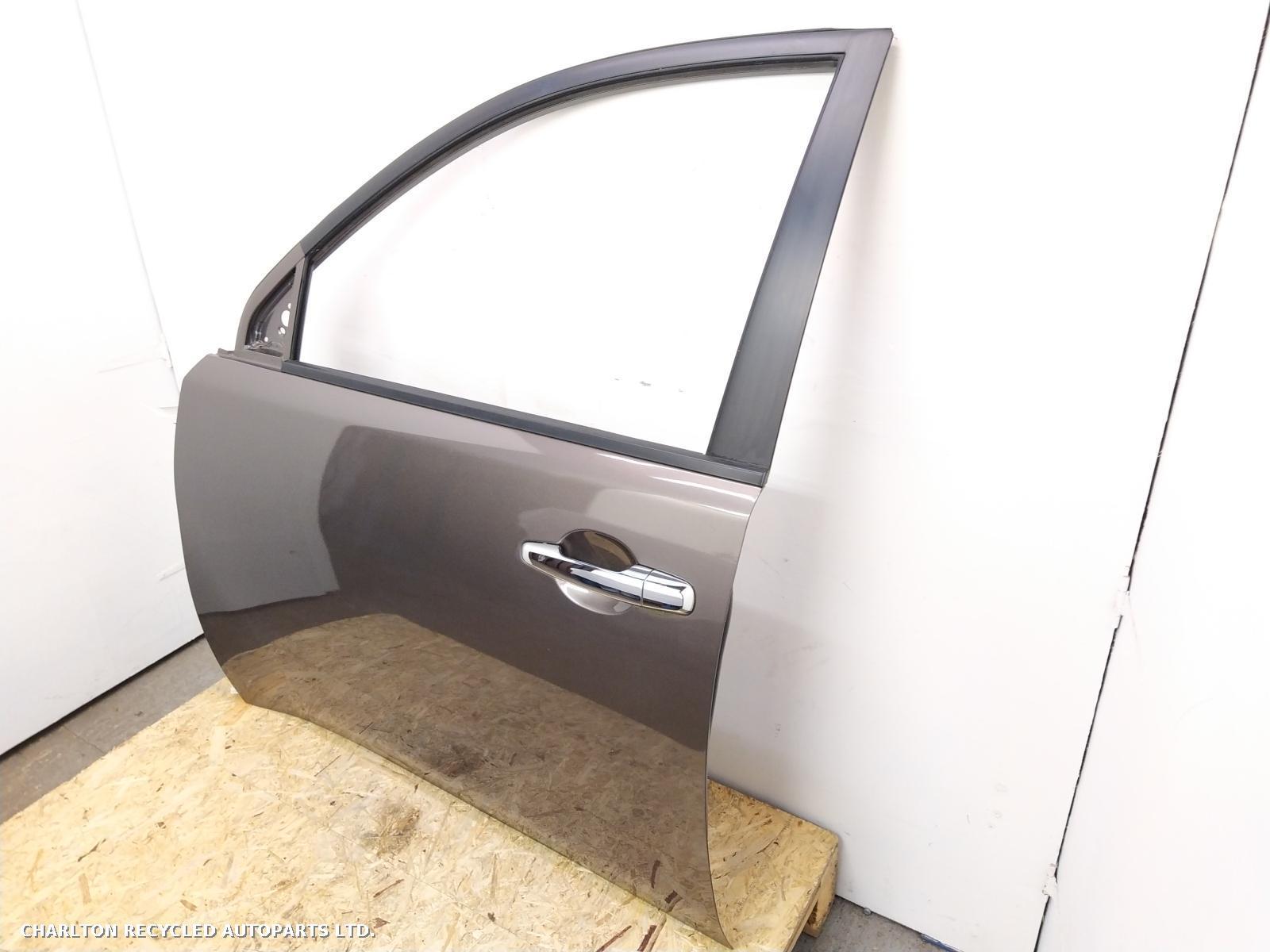 View Auto part L Front Door MITSUBISHI L200 2014
