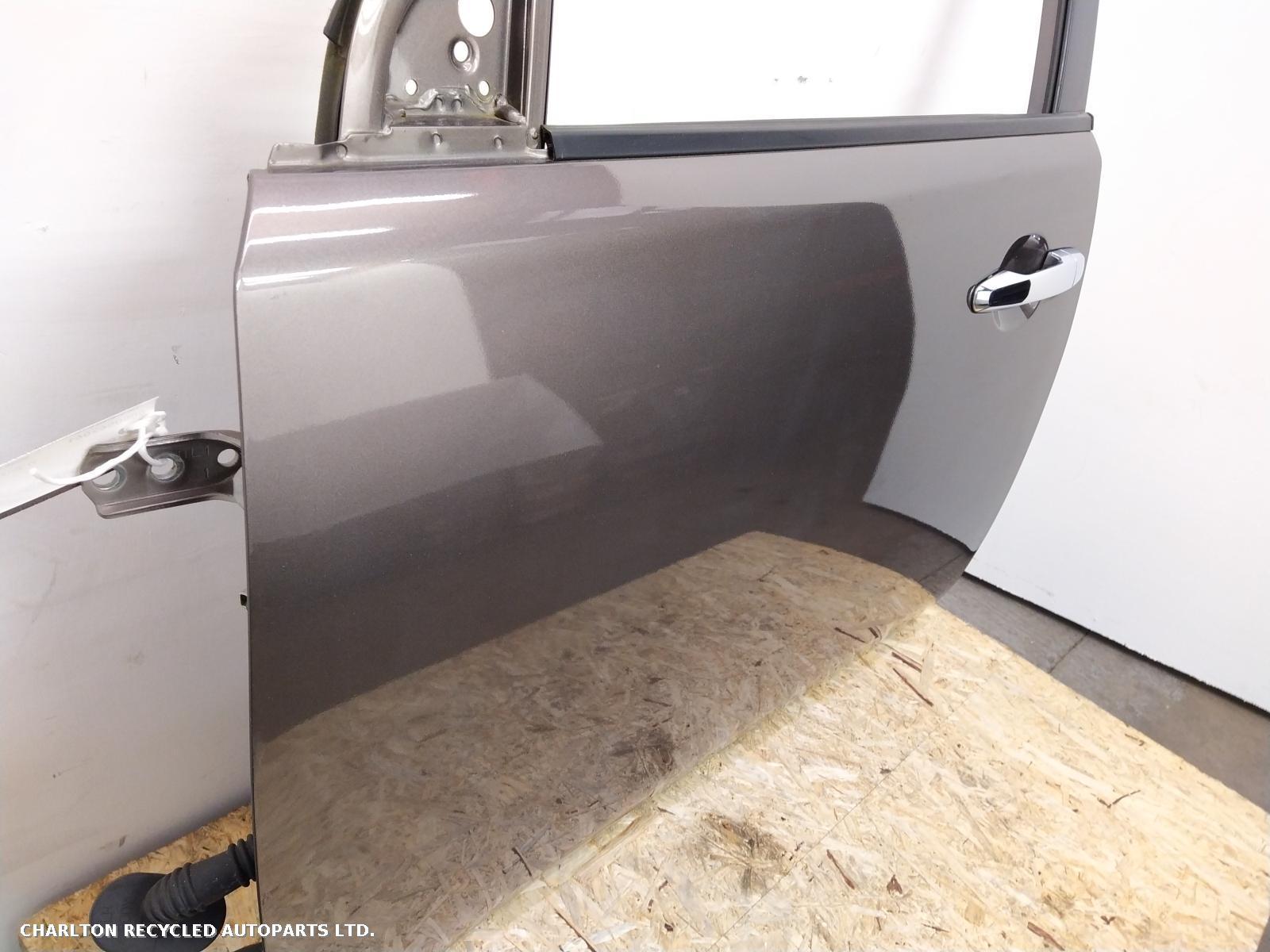 View Auto part L Front Door MITSUBISHI L200 2014