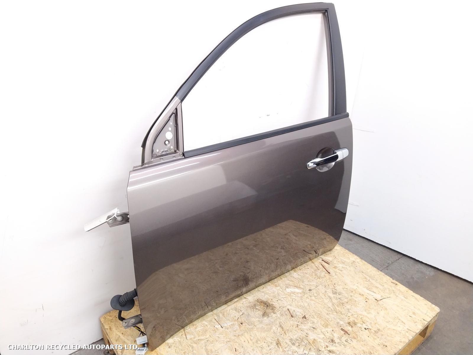 View Auto part L Front Door MITSUBISHI L200 2014