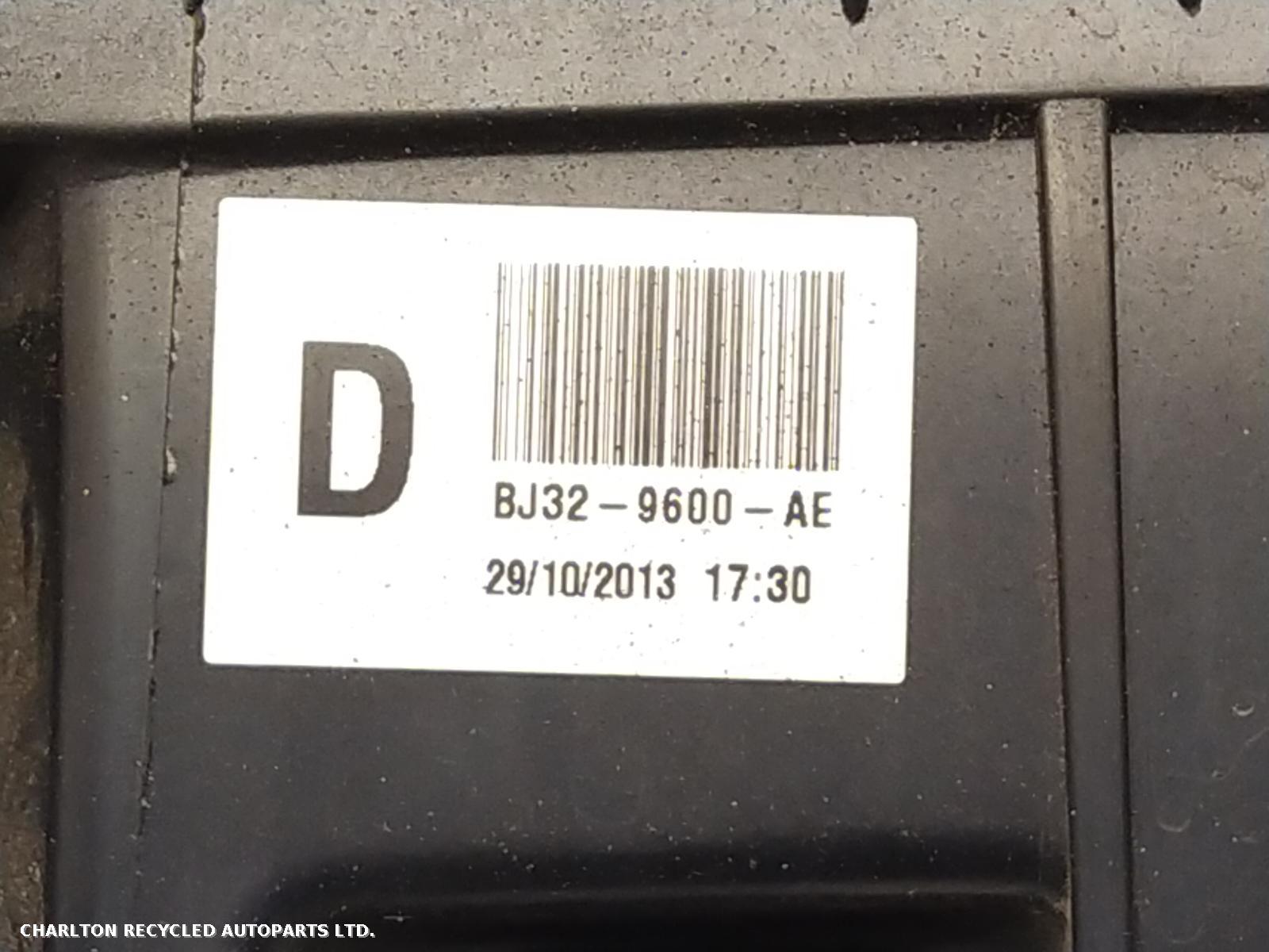 View Auto part Air Cleaner/Box LAND ROVER RANGE ROVER EVOQUE 2015