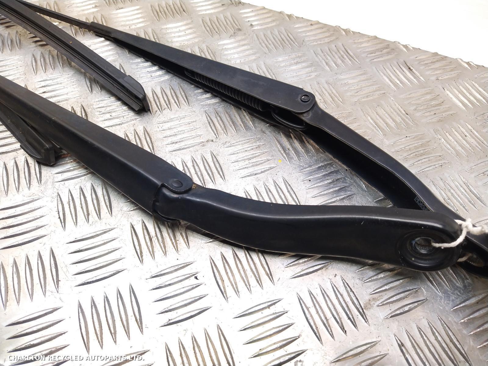 View Auto part Wiper Arm LAND ROVER RANGE ROVER EVOQUE 2015