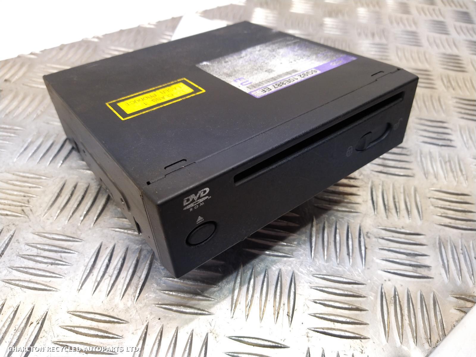 View Auto part CD Changer LAND ROVER FREELANDER 2008