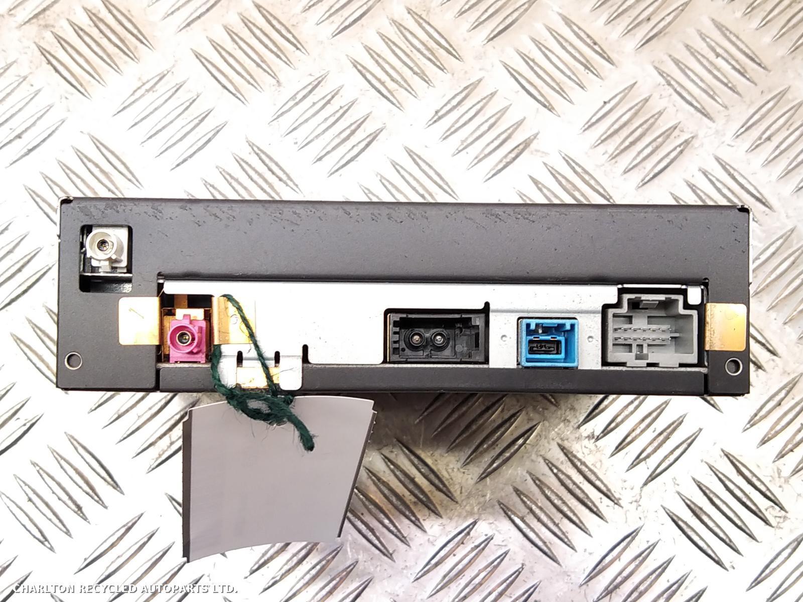 View Auto part CD Changer LAND ROVER FREELANDER 2008