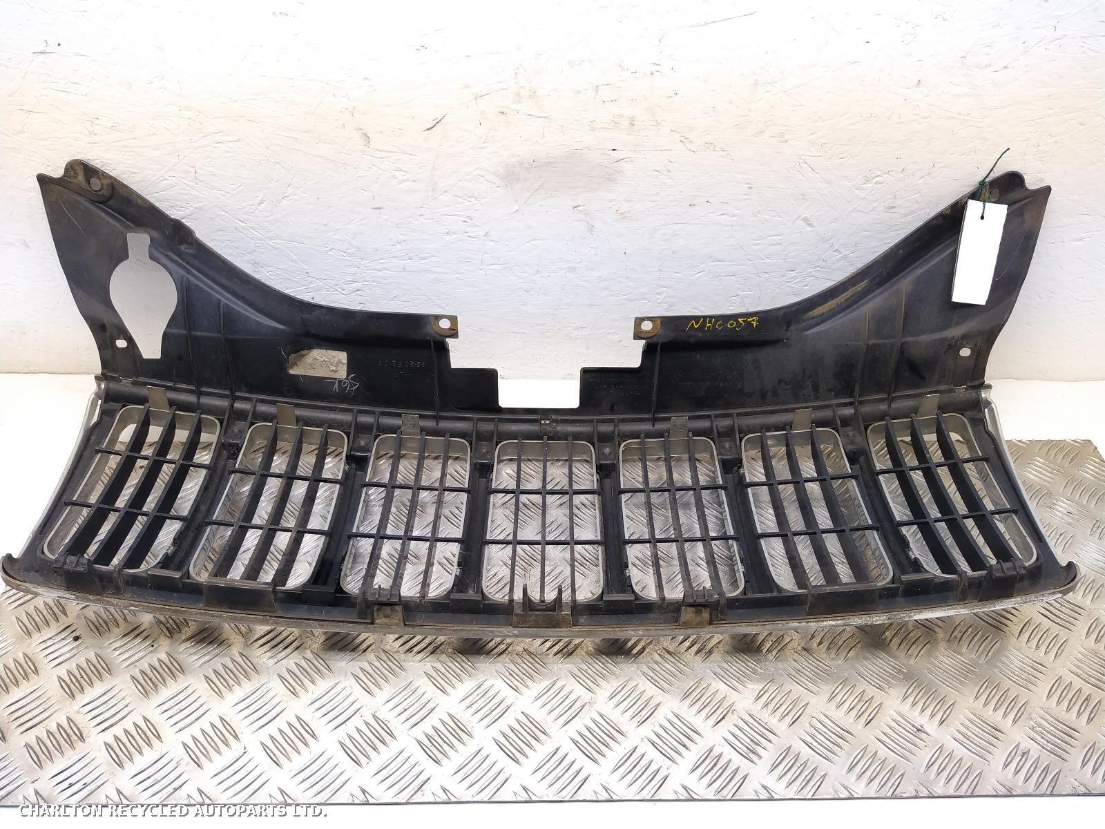 View Auto part Grille JEEP GRAND CHEROKEE 2006