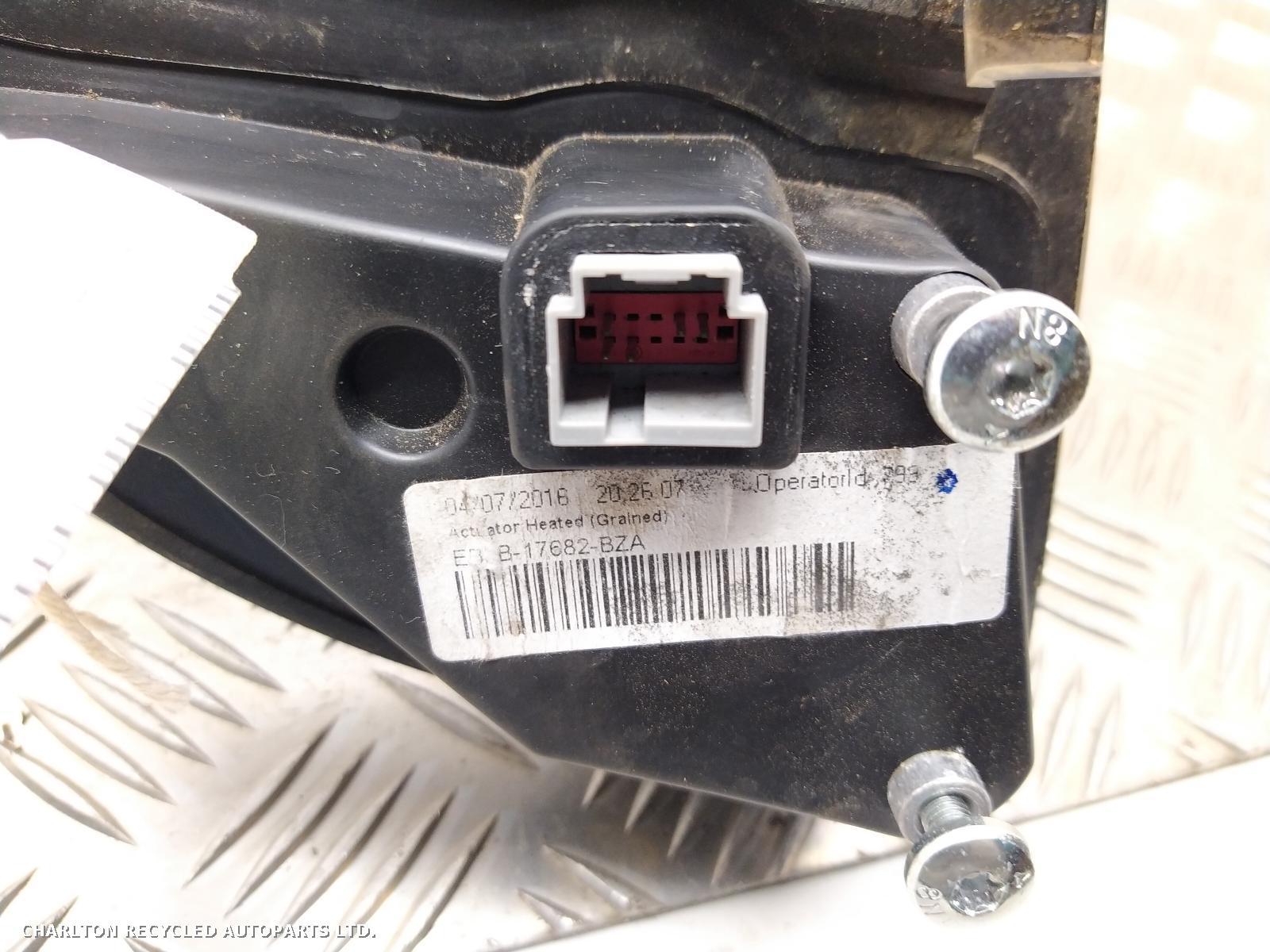 View Auto part R Door Mirror FORD RANGER 2017