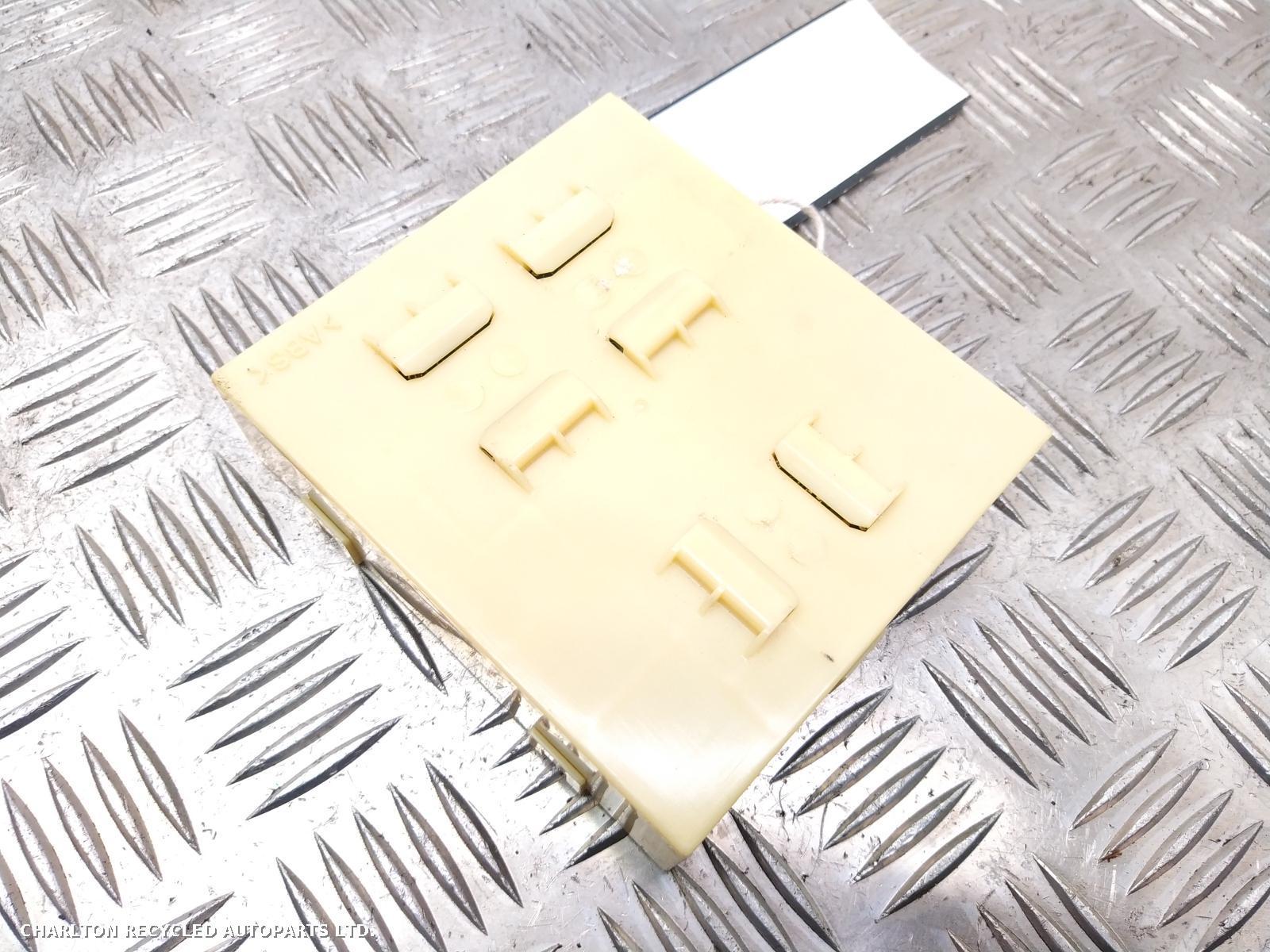 View Auto part ECU TOYOTA LAND CRUISER COLORADO / PRADO 2004