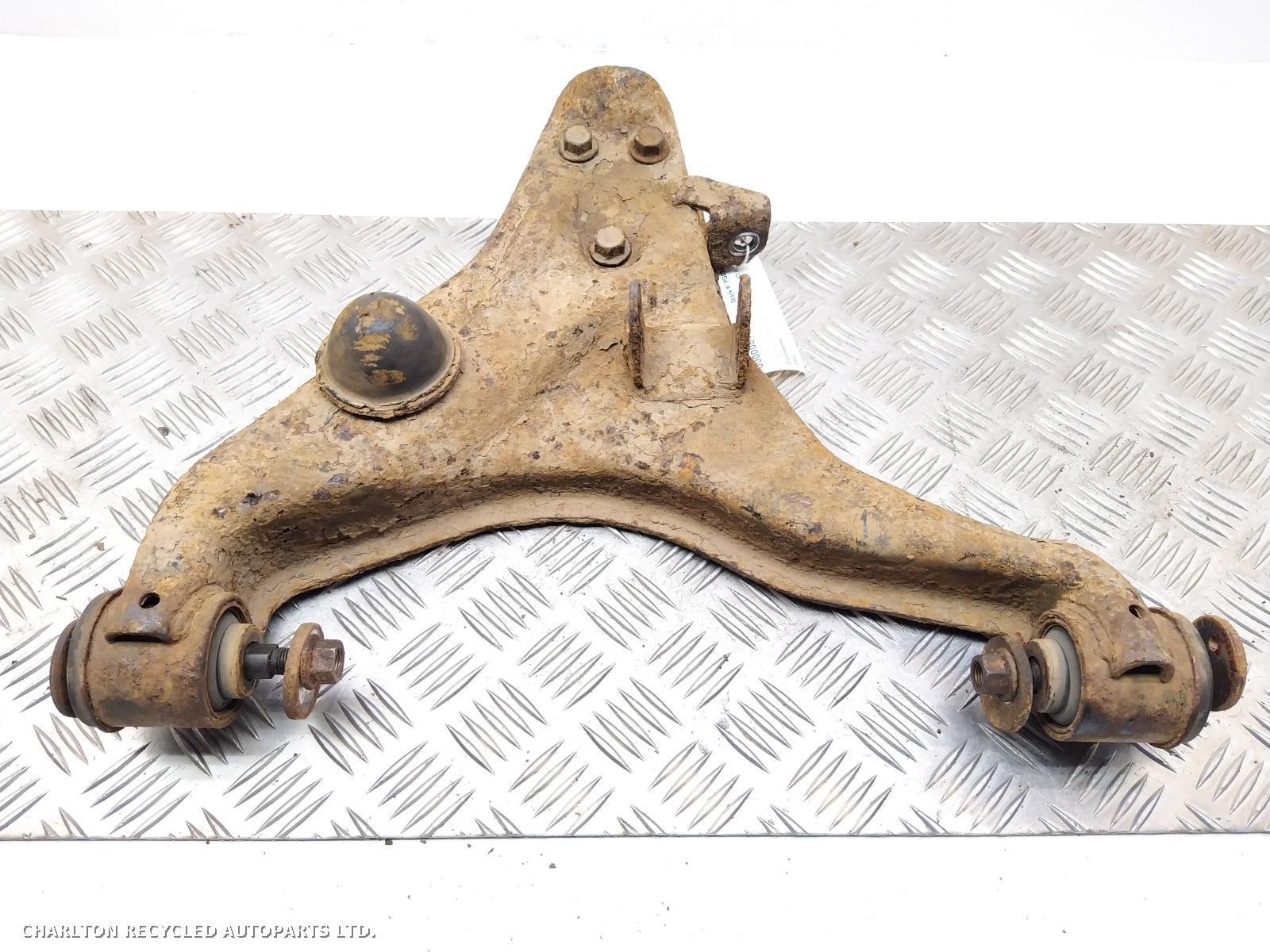 View Auto part LF Lower Control Arm MITSUBISHI L200 2011