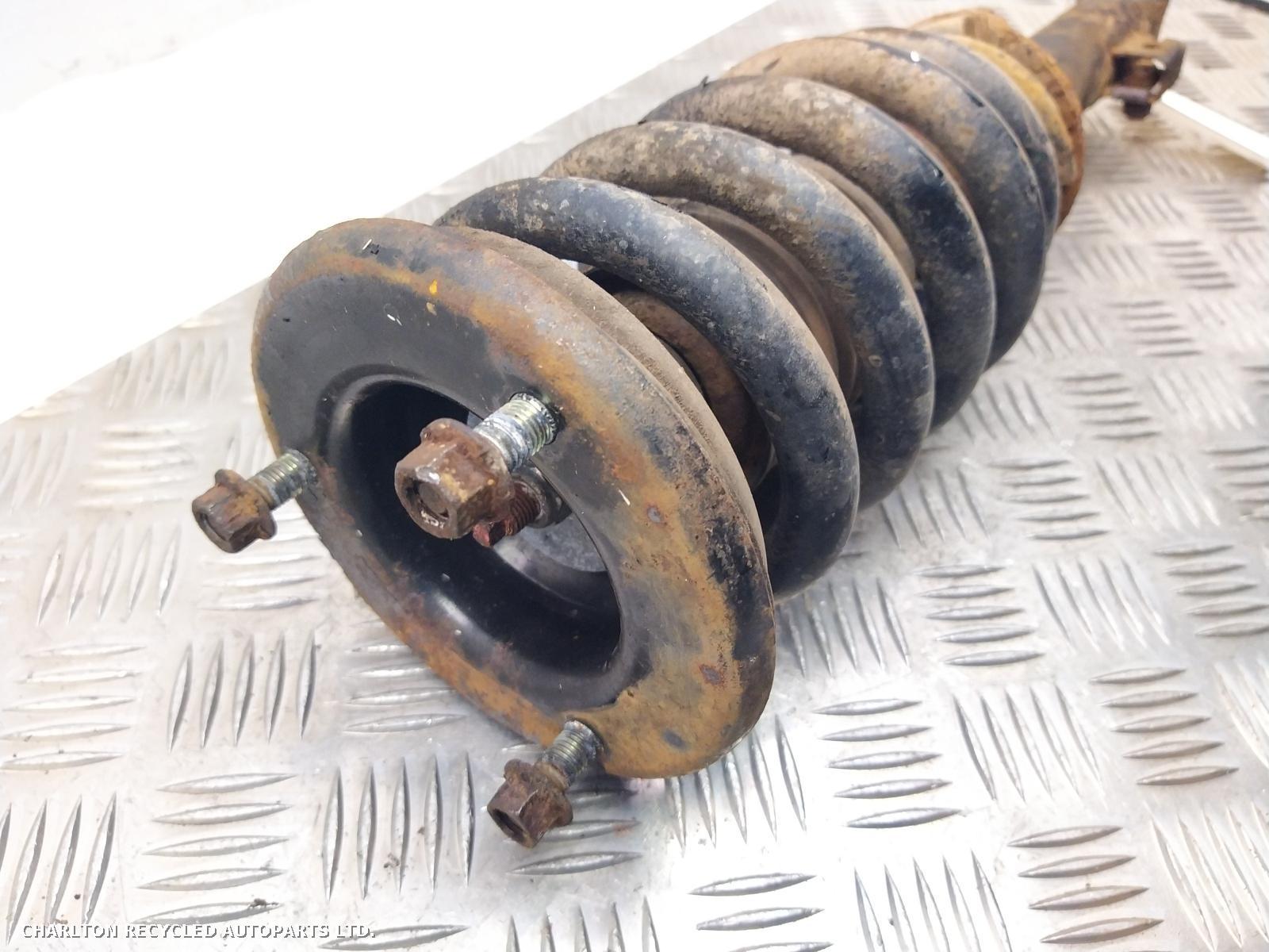 View Auto part RF Strut MITSUBISHI L200 2011