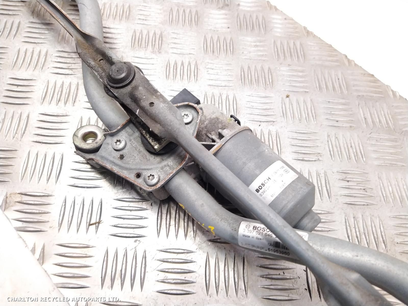 2016 JEEP RENEGADE Wiper Motor Front View Auto part Wiper Motor Front JEEP RENEGADE 2016