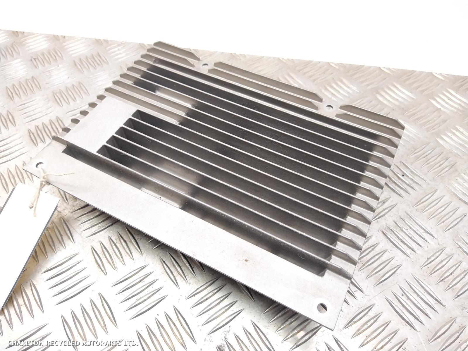 View Auto part Amplifier Unit LAND ROVER DISCOVERY 2011