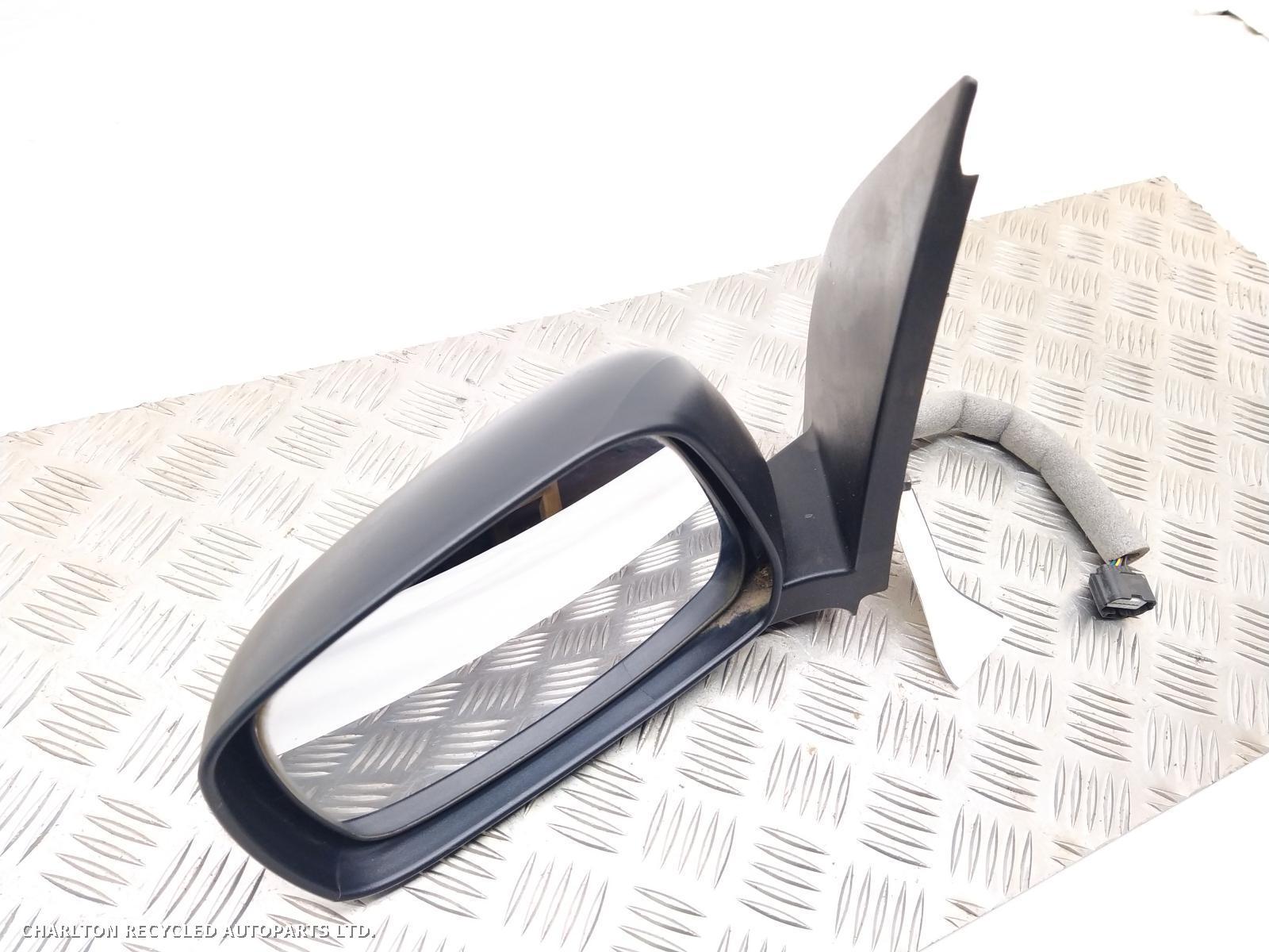 2007 NISSAN NAVARA L Door Mirror View Auto part L Door Mirror NISSAN NAVARA 2007