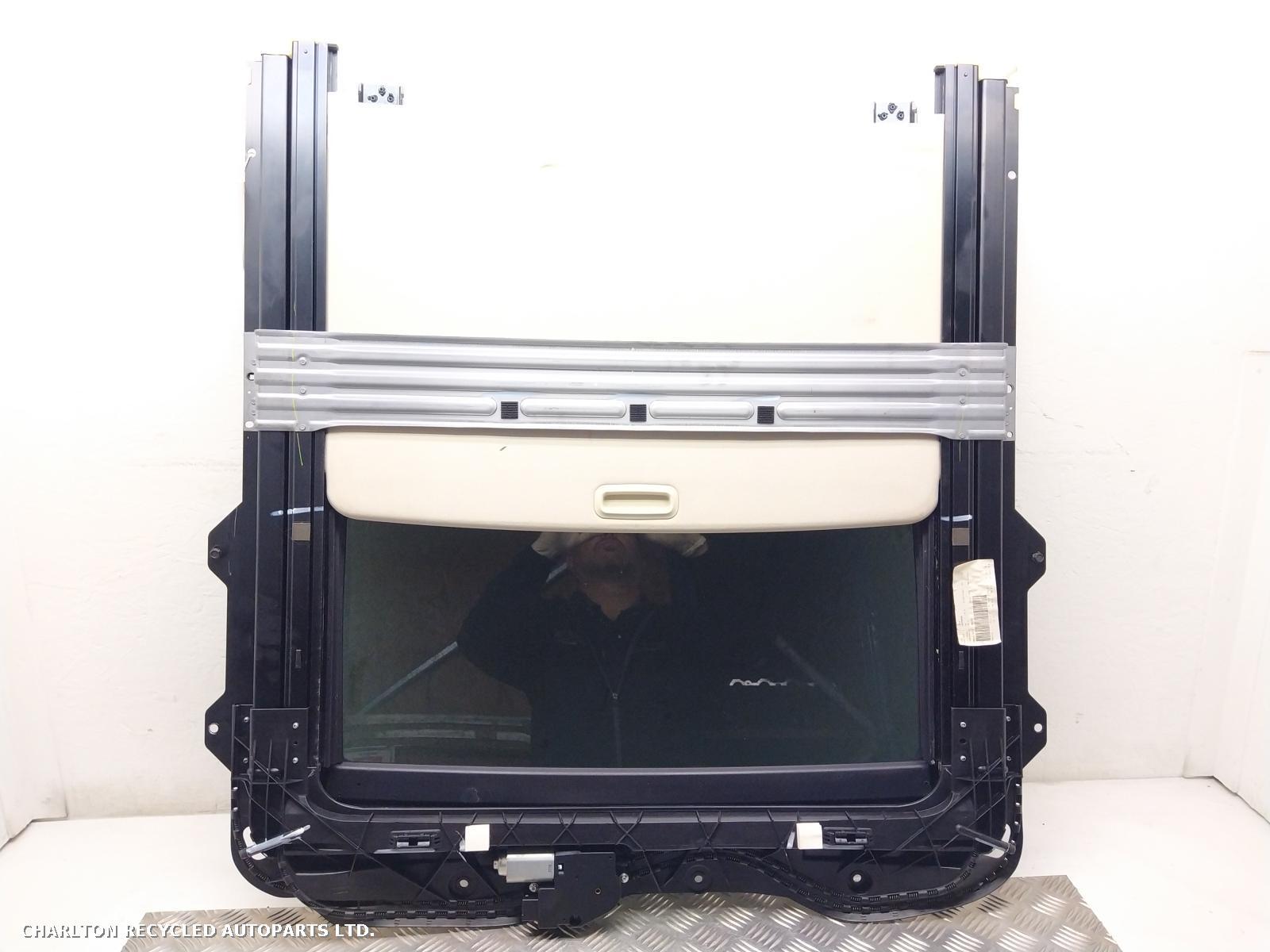 View Auto part Sunroof/Roof Glass/T LAND ROVER RANGE ROVER SPORT 2011