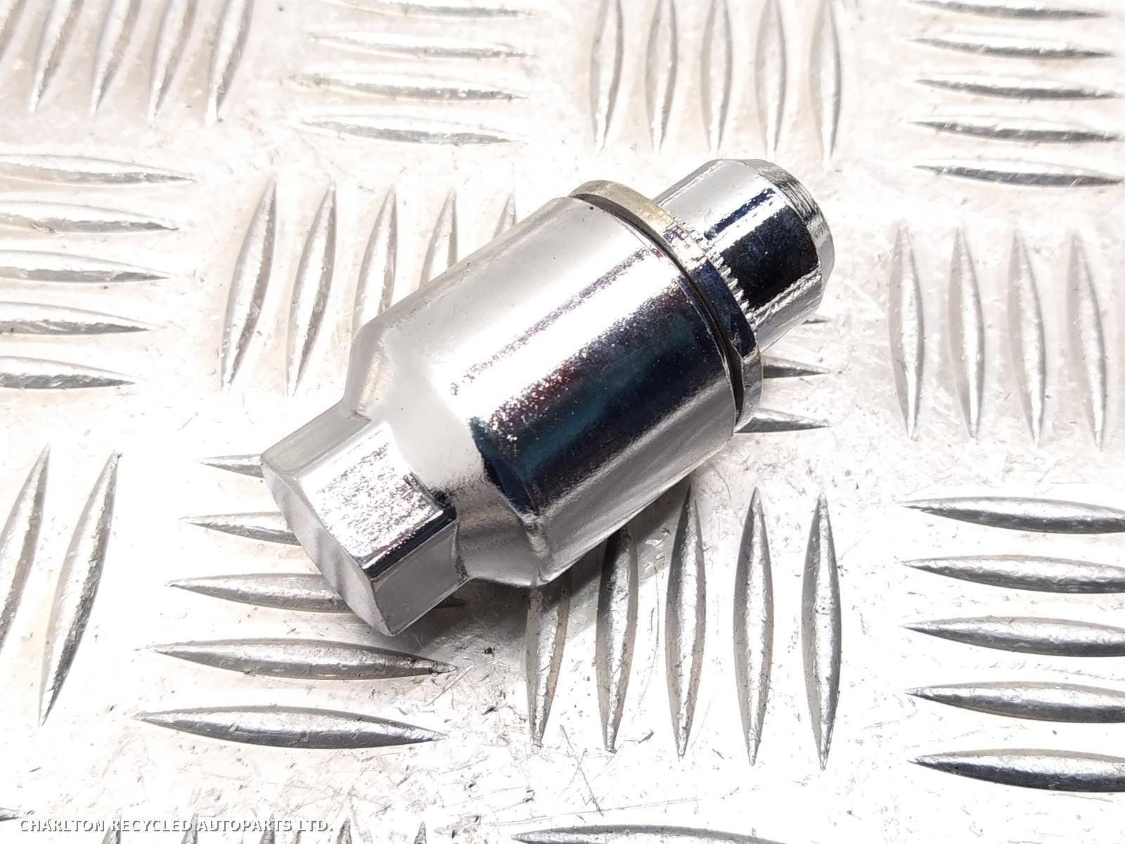 View Auto part Wheel Nut LAND ROVER RANGE ROVER SPORT 2011