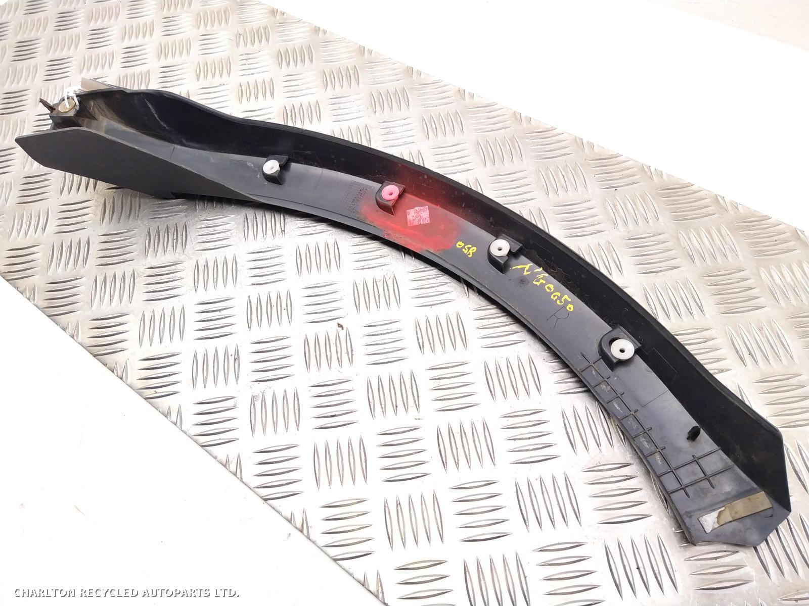 View Auto part Wheel Arch/Spat LAND ROVER RANGE ROVER SPORT 2007