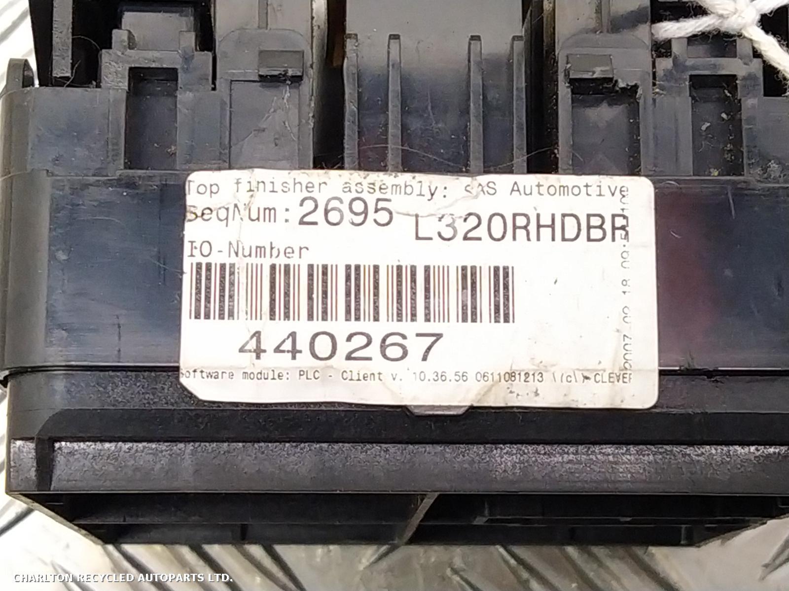 View Auto part Misc Switch LAND ROVER RANGE ROVER SPORT 2007